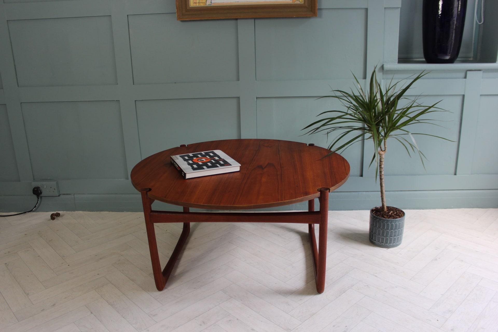 Mid-century France & Son Teak Coffee Table by Peter Hvidt & Orla Mølgaard Nielse For Sale 10