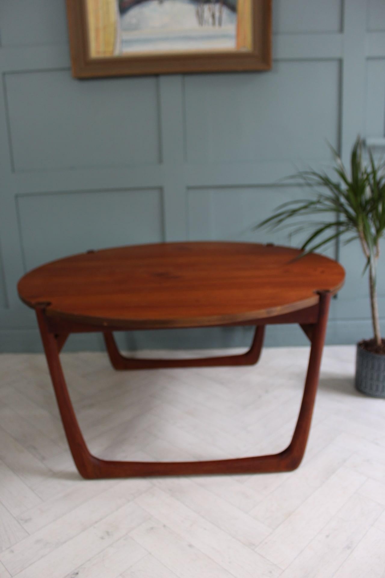 Mid-century France & Son Teak Coffee Table by Peter Hvidt & Orla Mølgaard Nielse For Sale 2