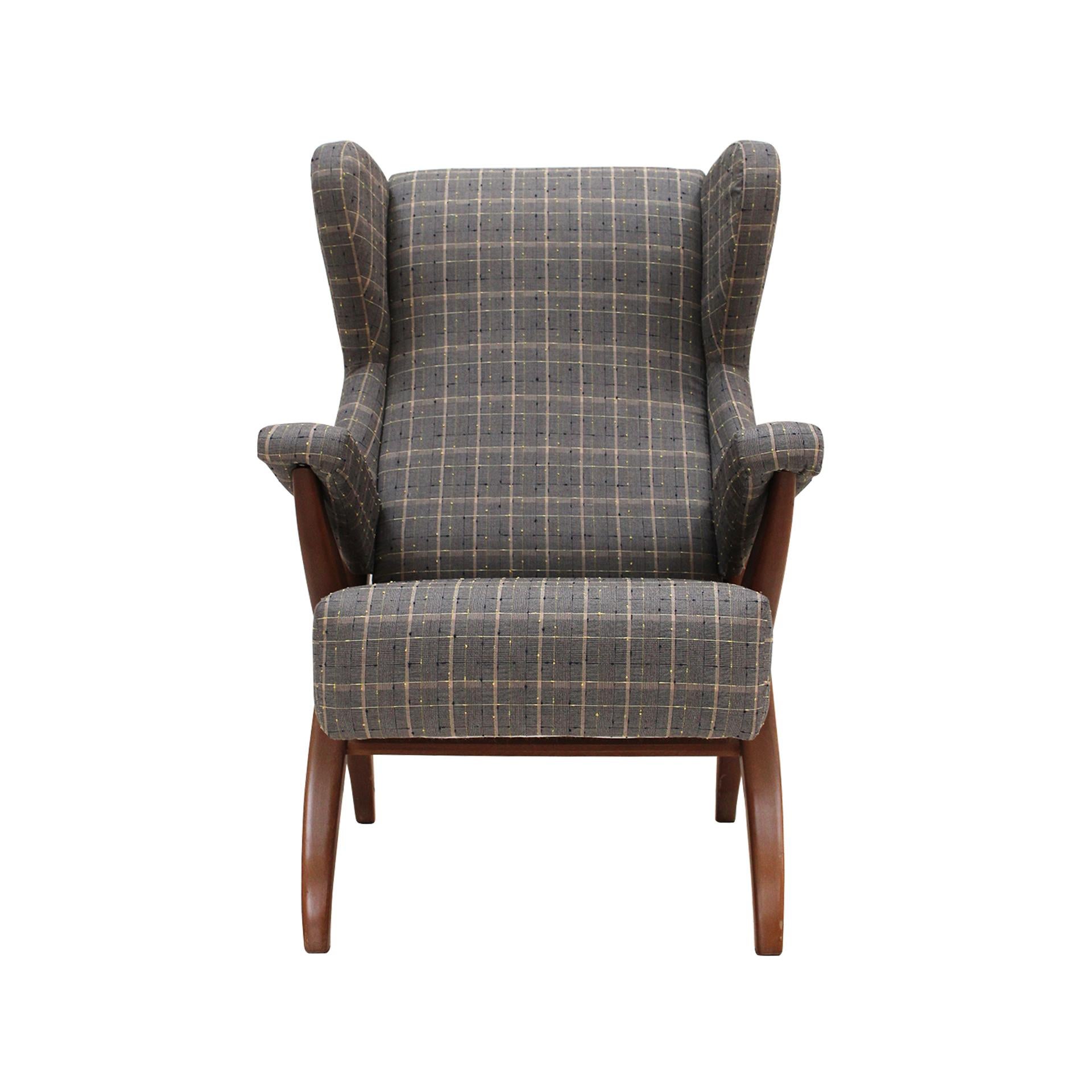 Der von Franco Albini in den frühen 1950er Jahren entworfene Sessel Fiorenza ist ein Markenzeichen des italienischen Nachkriegsdesigns und wurde erstmals 1952 von Arflex hergestellt. 

Das elegante Gestell des Stuhls ist aus massivem, dampfgebogenem