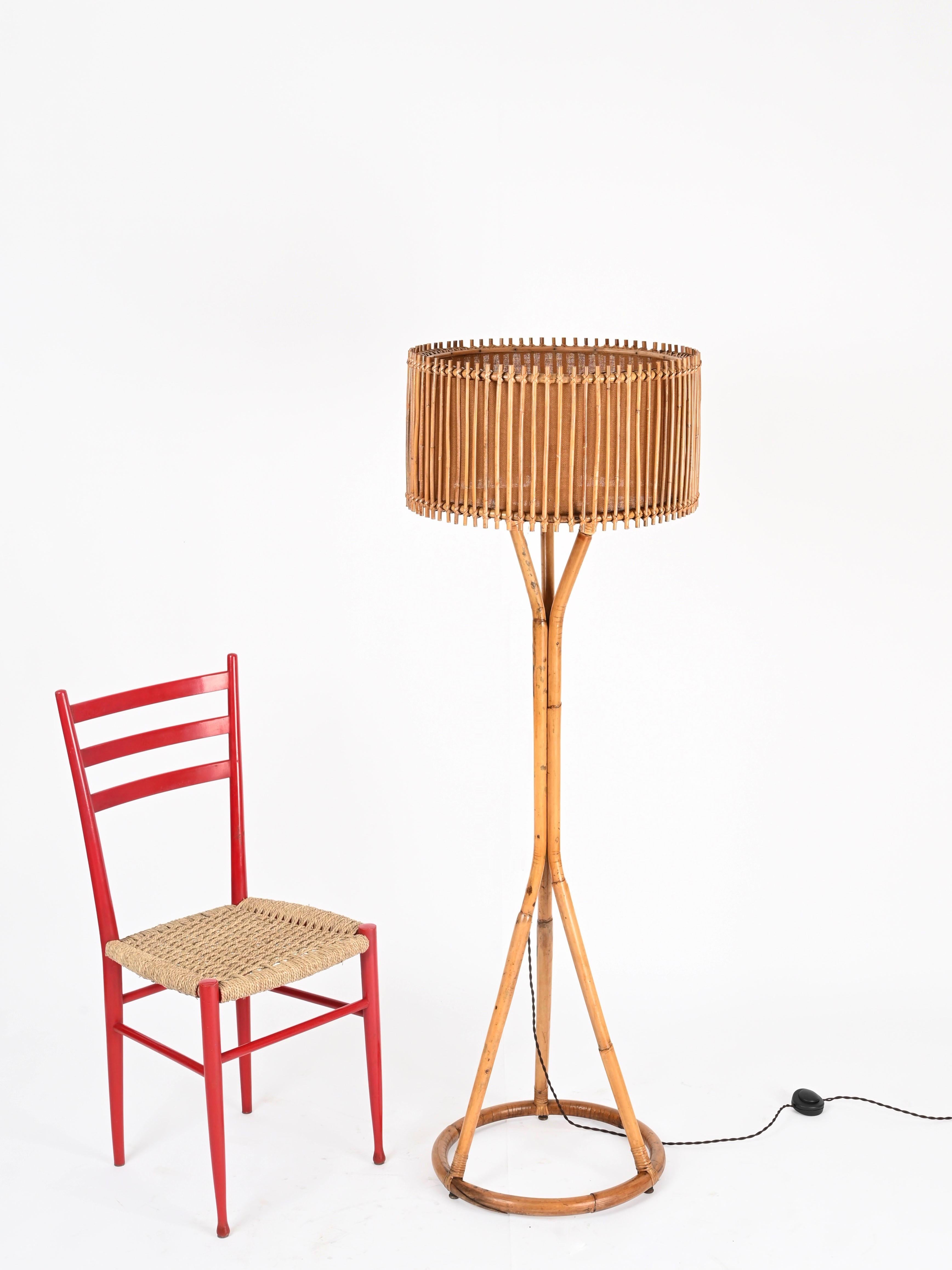 Lámpara de pie Franco Albini de bambú y ratán de mediados de siglo, Italia Años 60 Moderno de mediados de siglo en venta