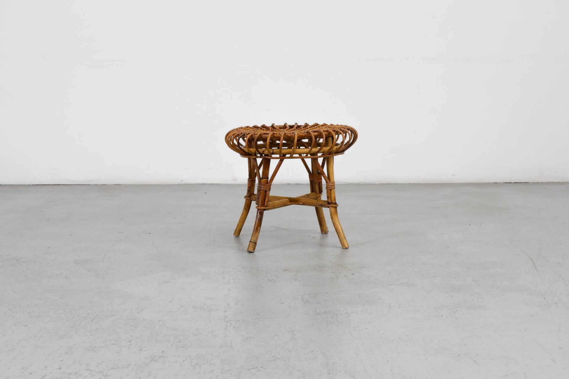 Tabouret bas en bambou du milieu du siècle inspiré par Franco Albini Bon état - En vente à Los Angeles, CA
