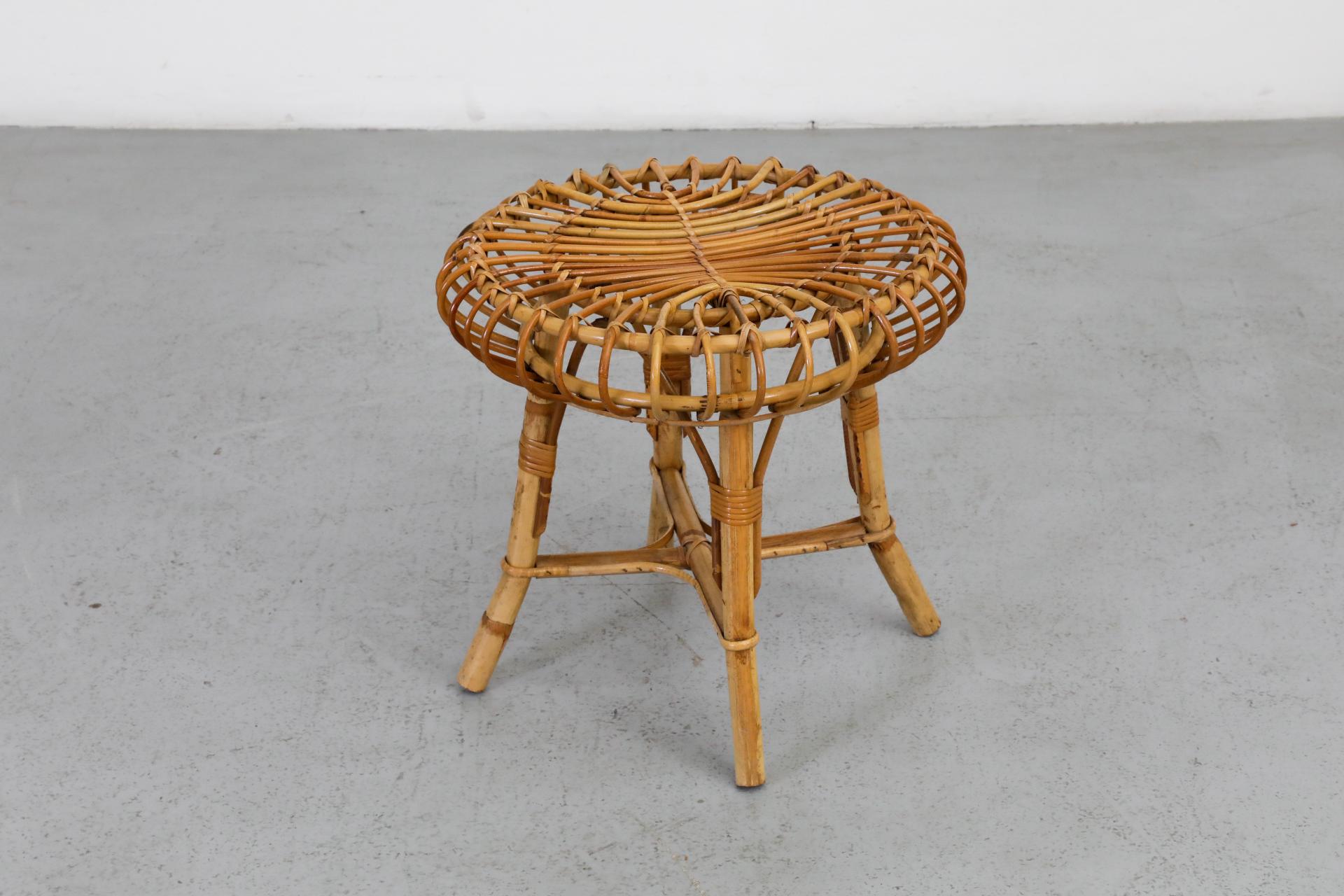 20ième siècle Tabouret bas en bambou du milieu du siècle inspiré par Franco Albini en vente
