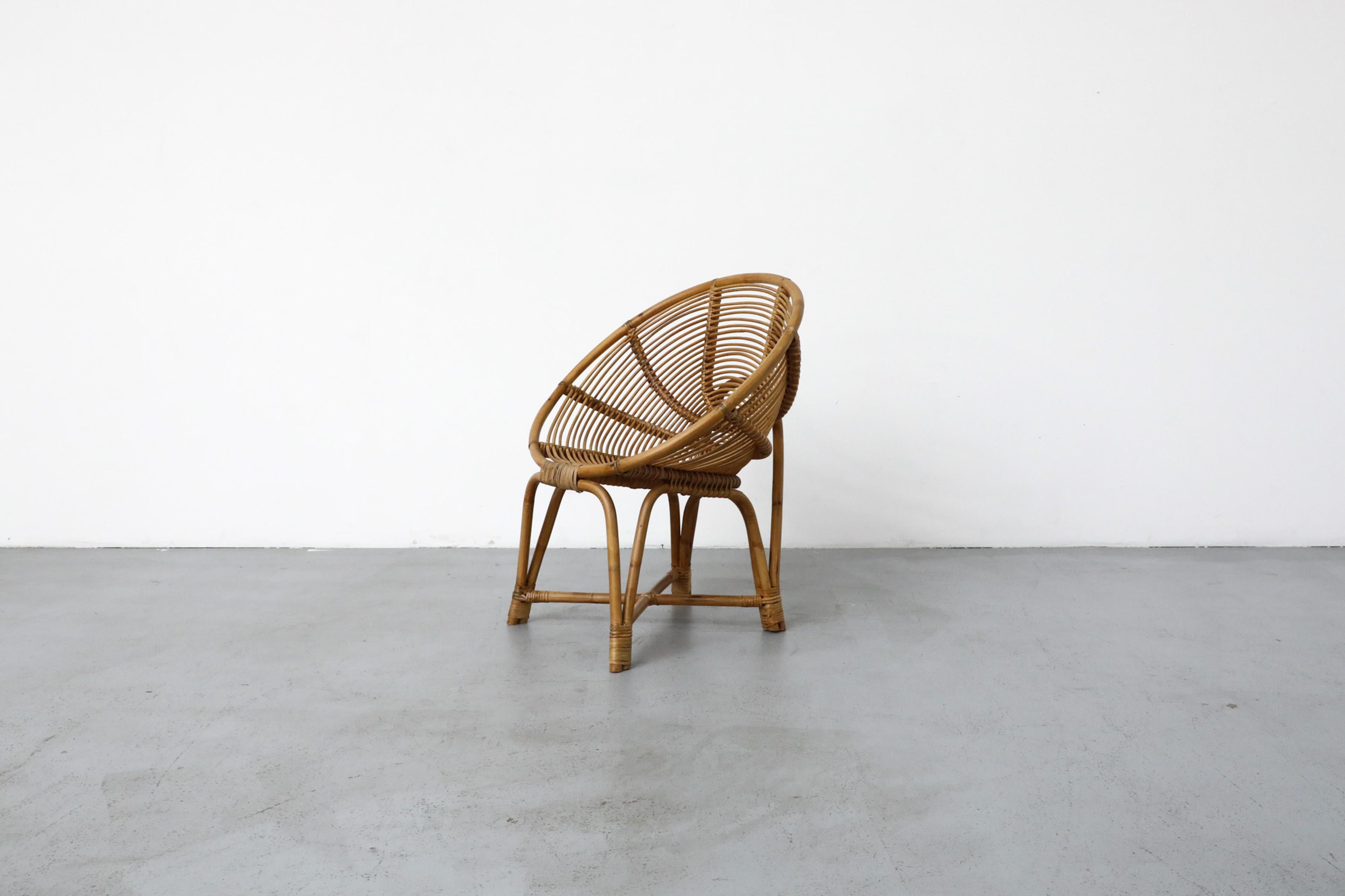 Silla con aro de bambú estilo Franco Albini de mediados de siglo Moderno de mediados de siglo