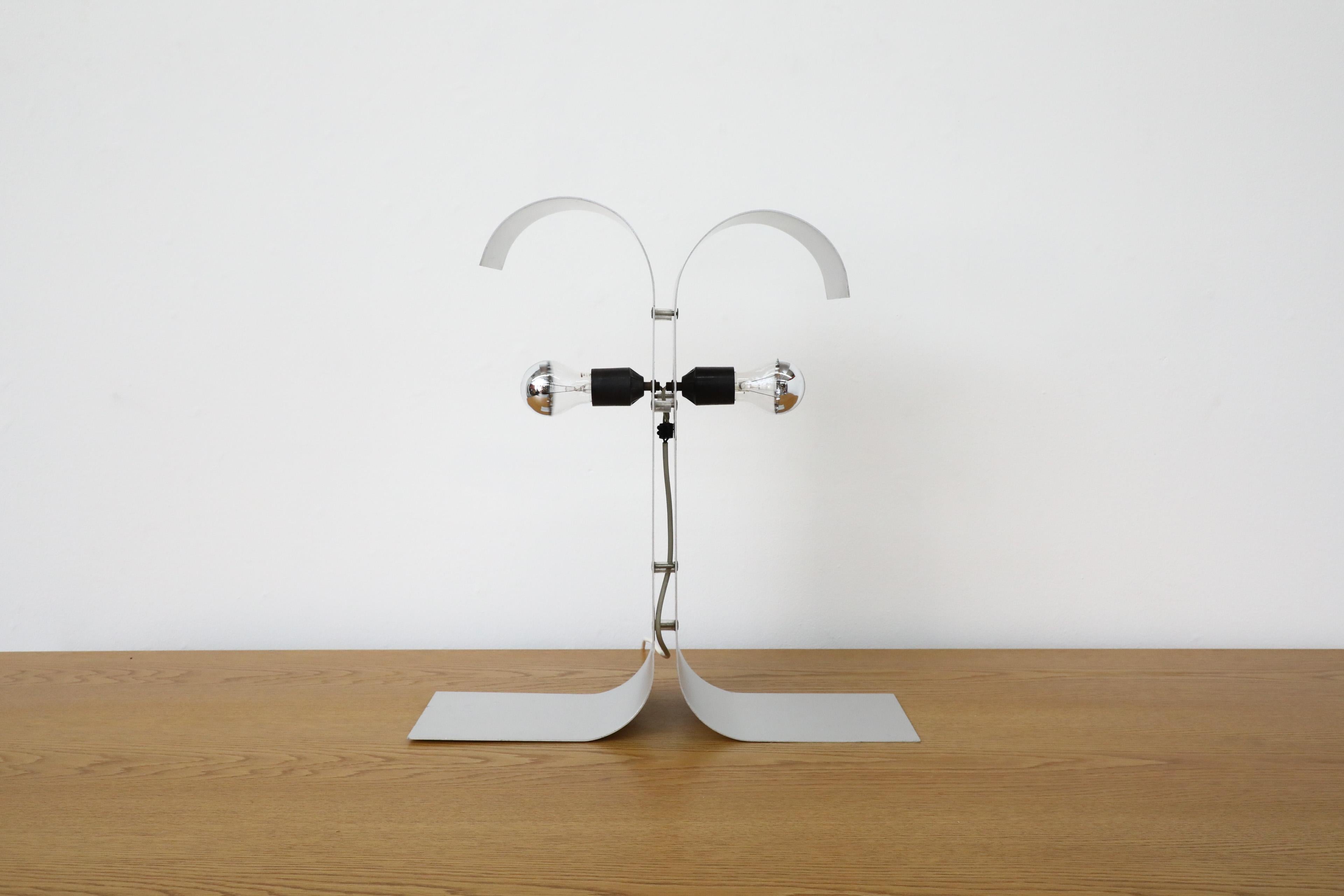Mid-Century Francois Monnet Inspired Bent Sheet Metal Double Sided Table Lamp In Good Condition In Los Angeles, CA