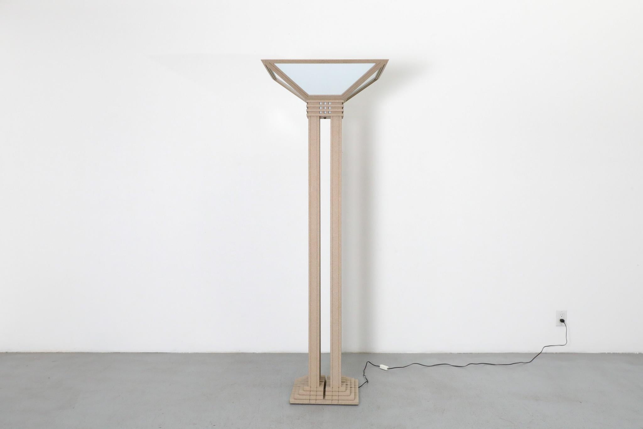 20ième siècle Lampadaires torchères d'inspiration Frank Lloyd Wright du milieu du siècle dernier en vente