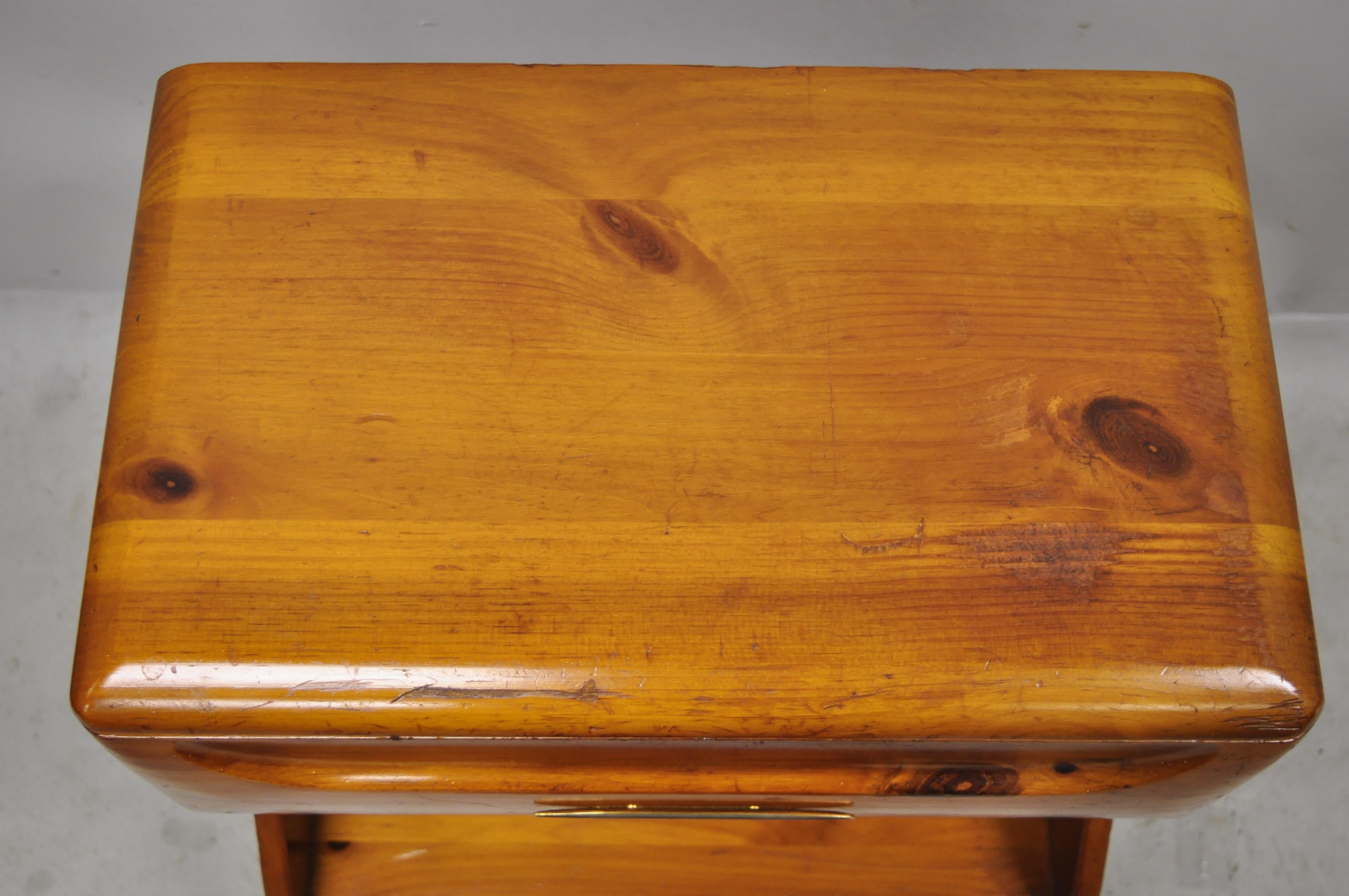 Mid-Century Modern Midcentury Franklin Shockey Sculptured Pine One-Drawer Nightstand Bedside Table