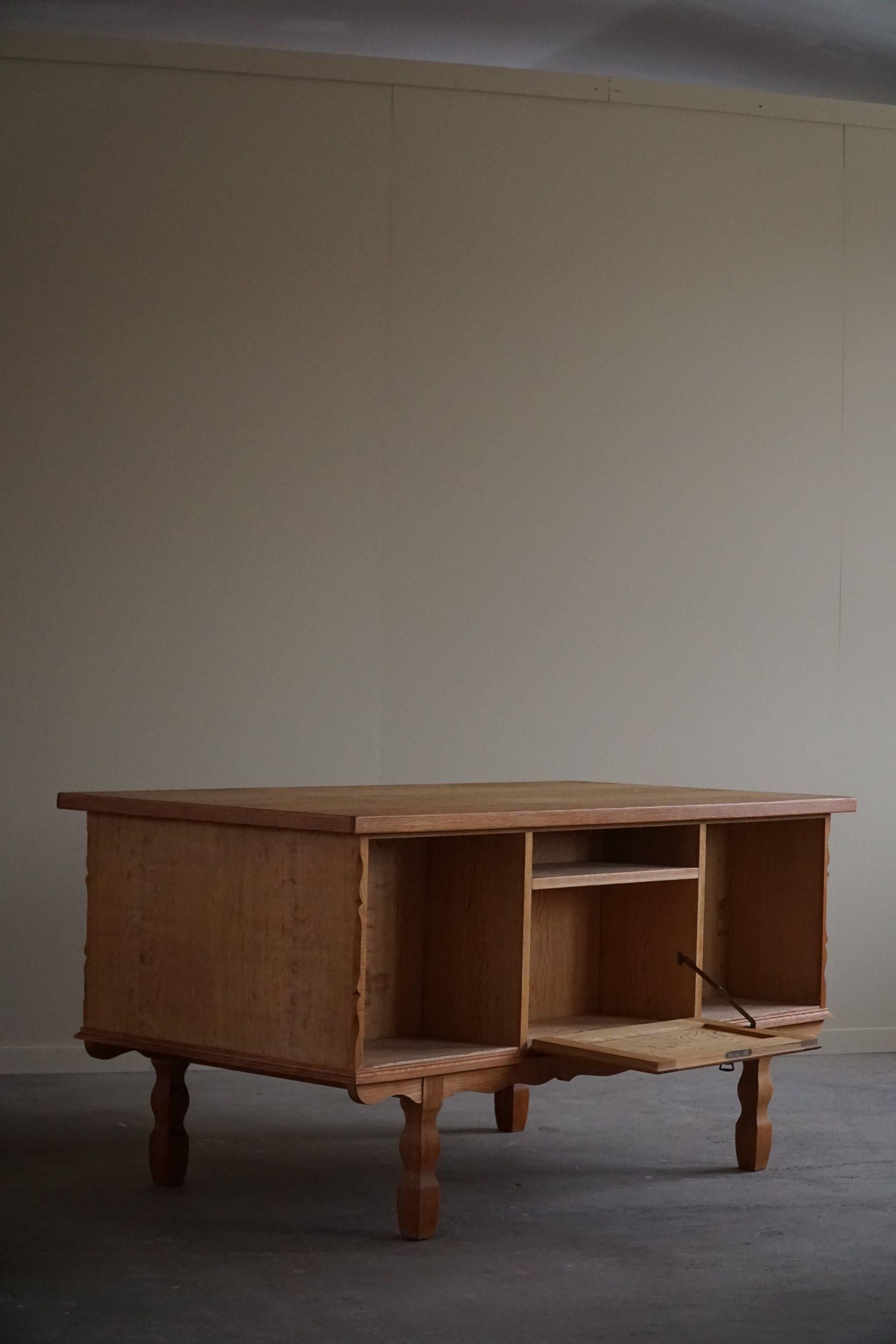 Midcentury Freestanding Desk in Oak, Made by a Danish Cabinetmaker, 1950s 8
