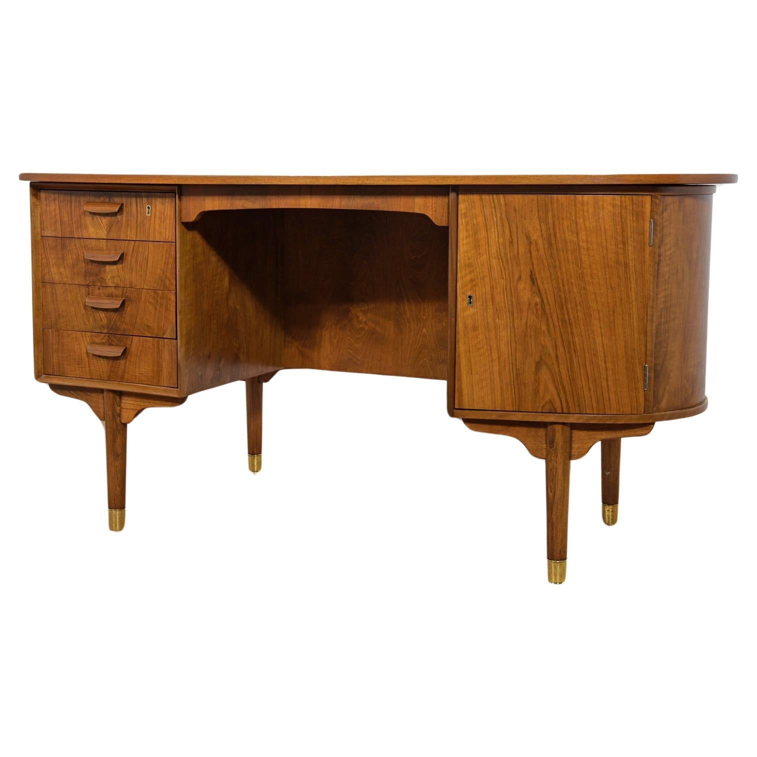  Mid-Century Freestanding Kidney Desk, Denmark, 1960s