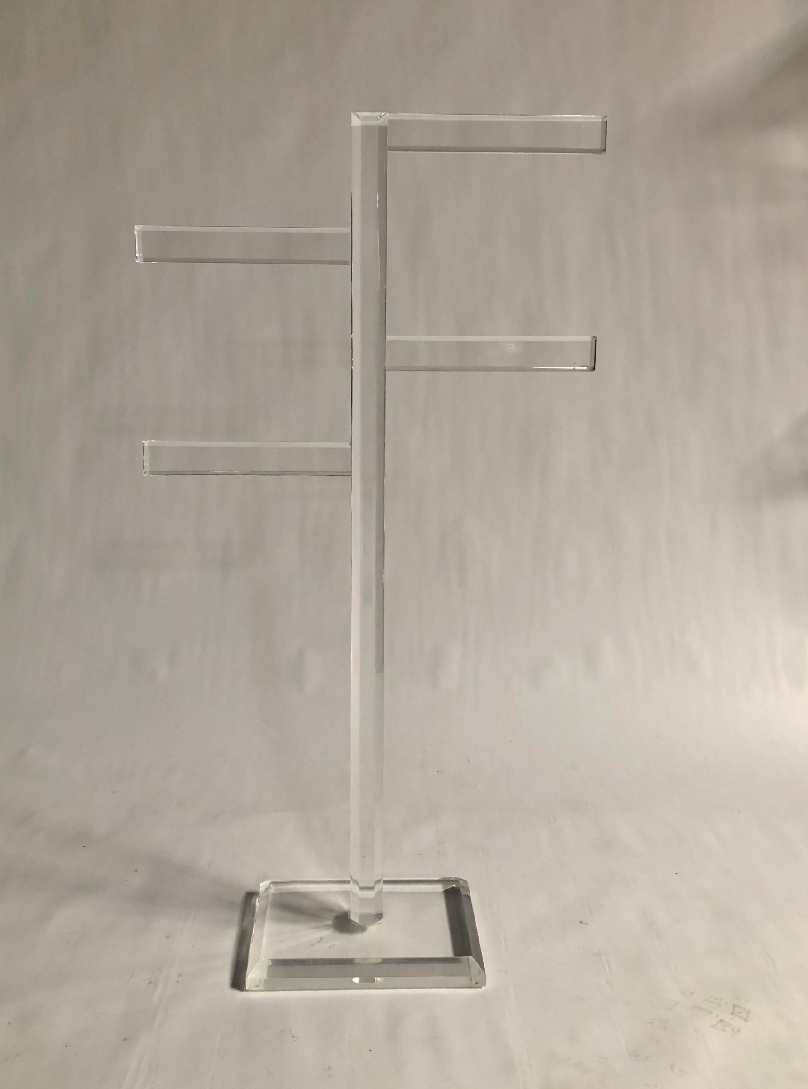 Midcentury Freestanding Lucite Rack In Excellent Condition In Chicago, IL