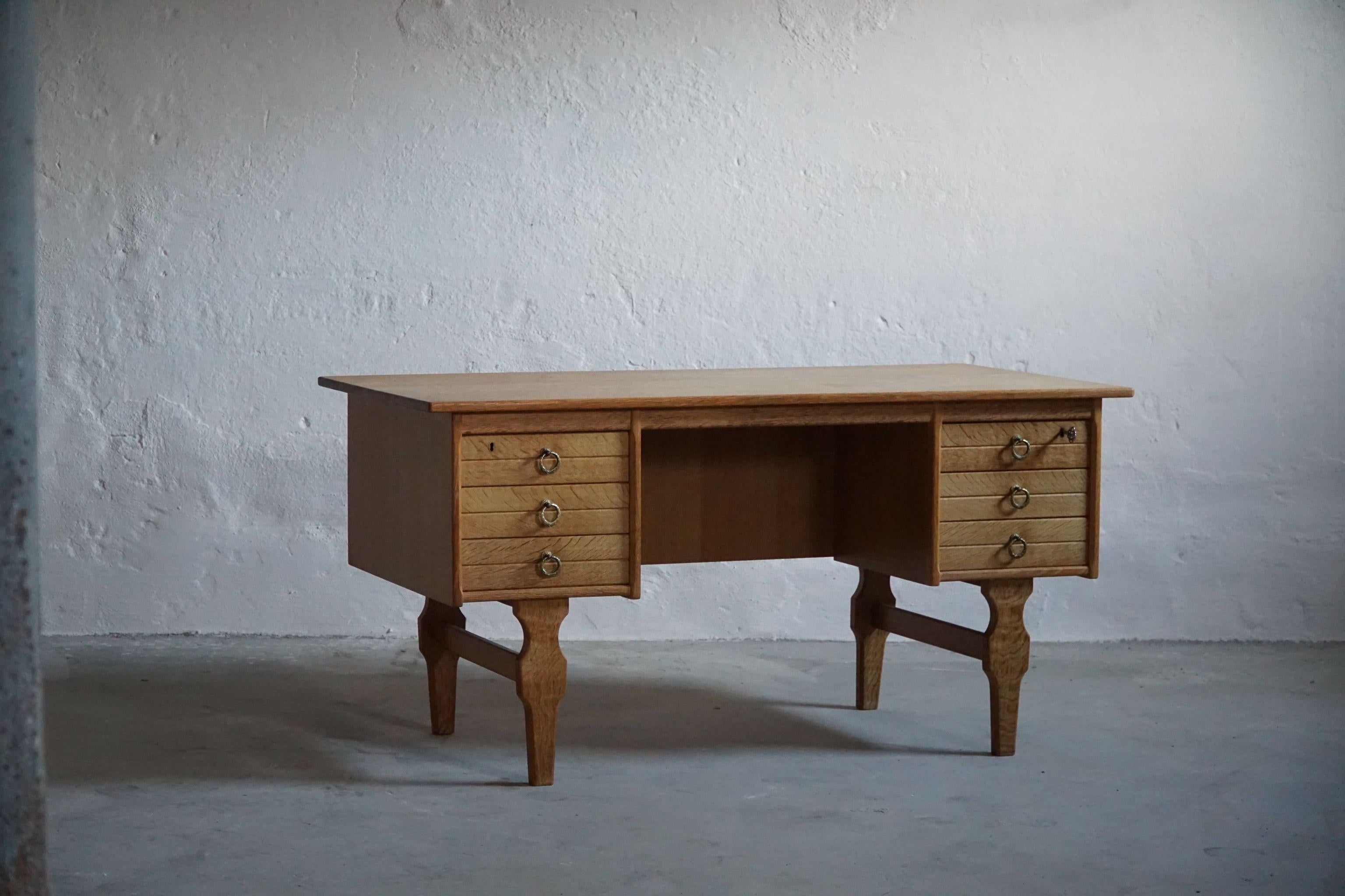 Mid-Century Freestanding Oak Desk in Solid Oak, Danish Cabinetmaker, 1950s 5
