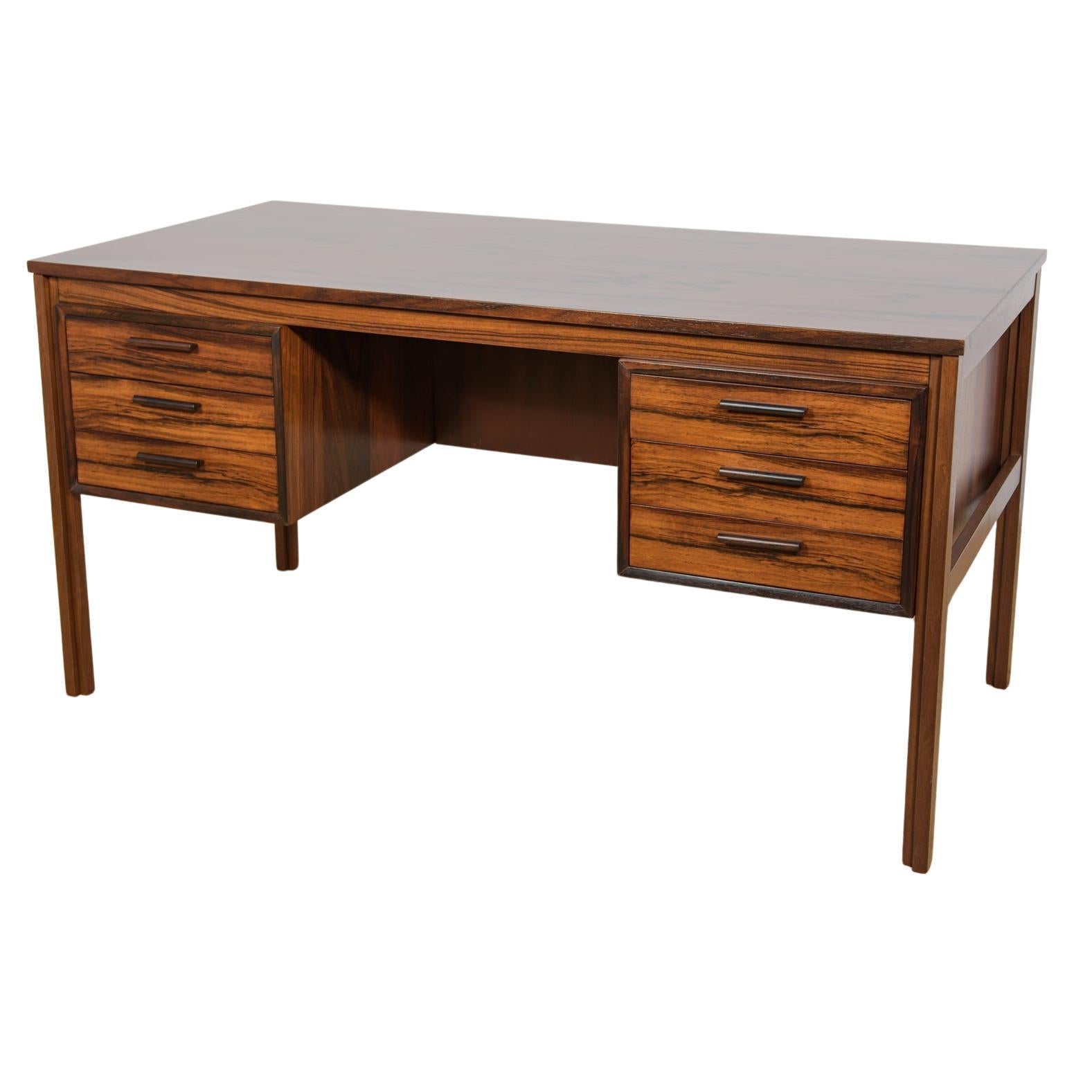 Mid-Century Freestanding Rosewood Desk, 1960s For Sale