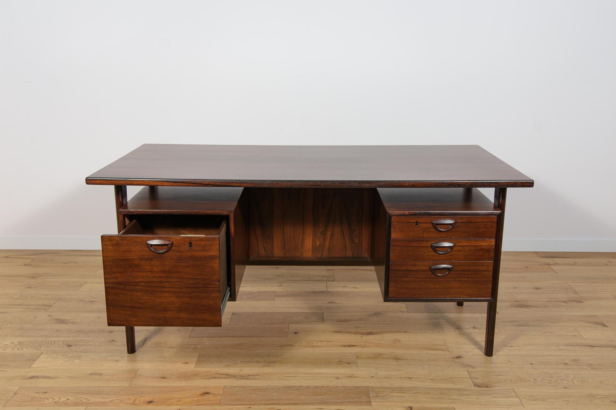 Mid-Century Freestanding Rosewood Desk by Kai Kristiansen for Feldballes. For Sale 2