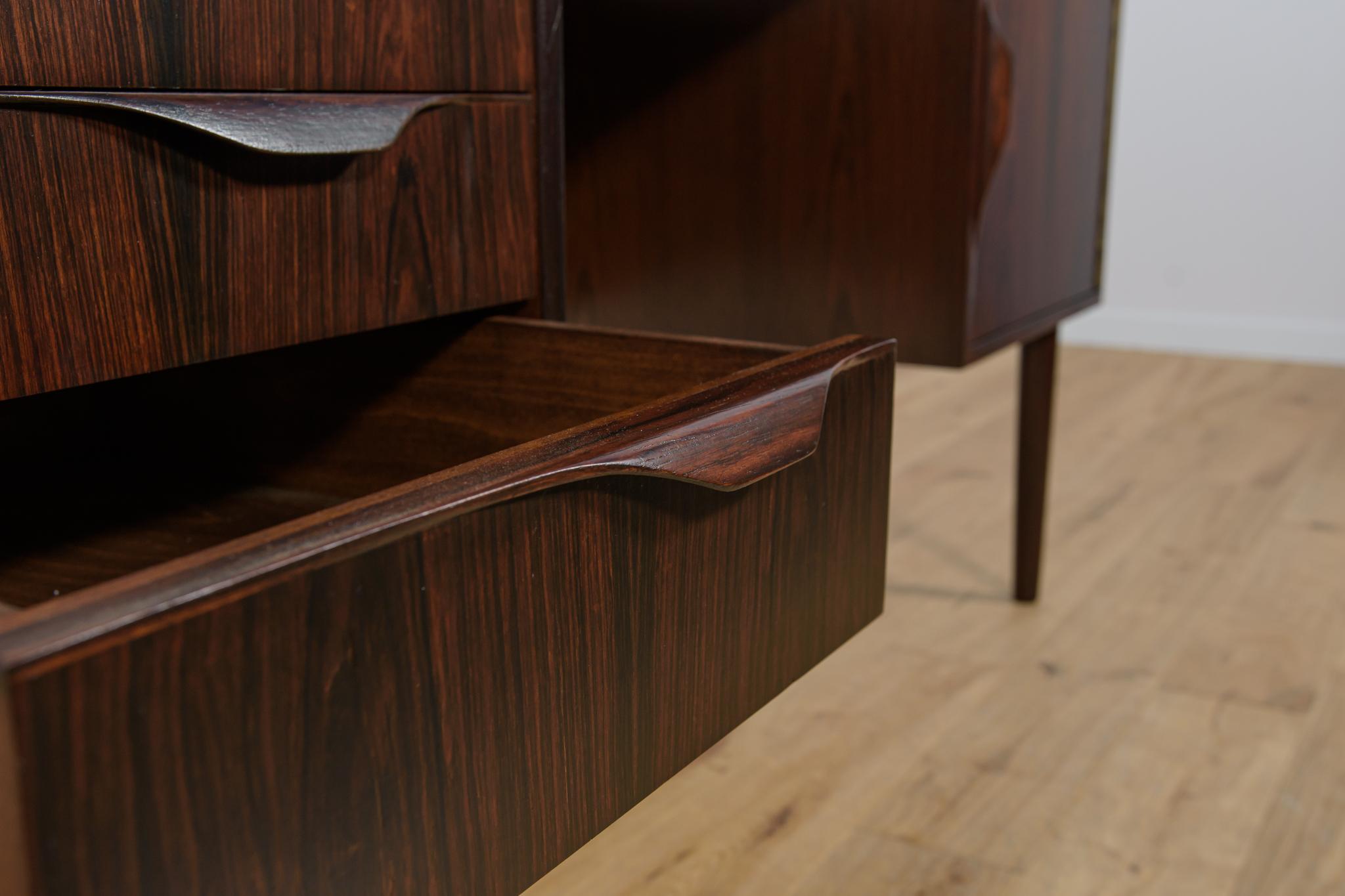 Mid-Century Freestanding Rosewood Desk, Denmark, 1960s For Sale 7
