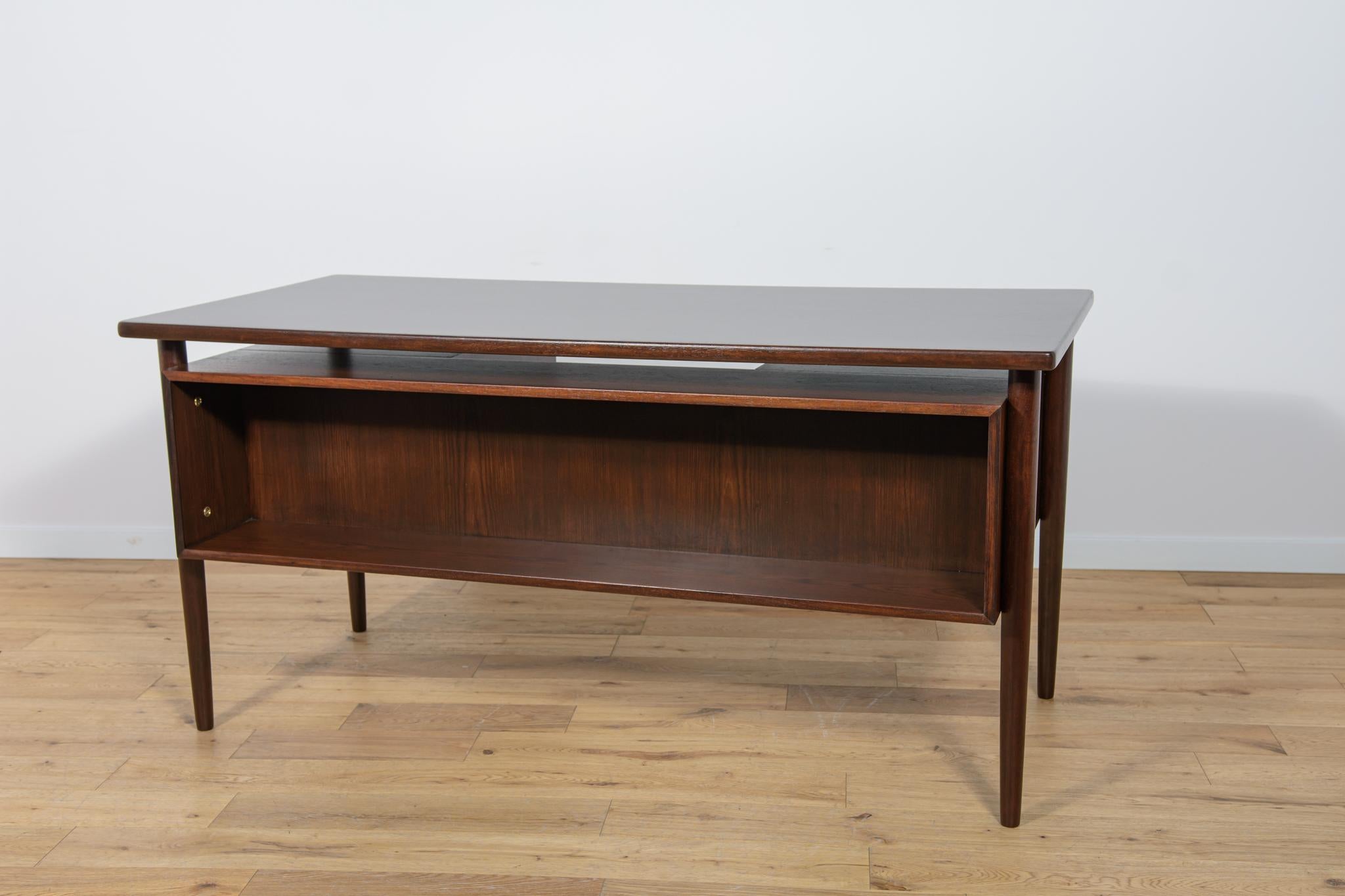 Mid-20th Century Mid-Century Freestanding Rosewood Desk, Denmark, 1960s For Sale