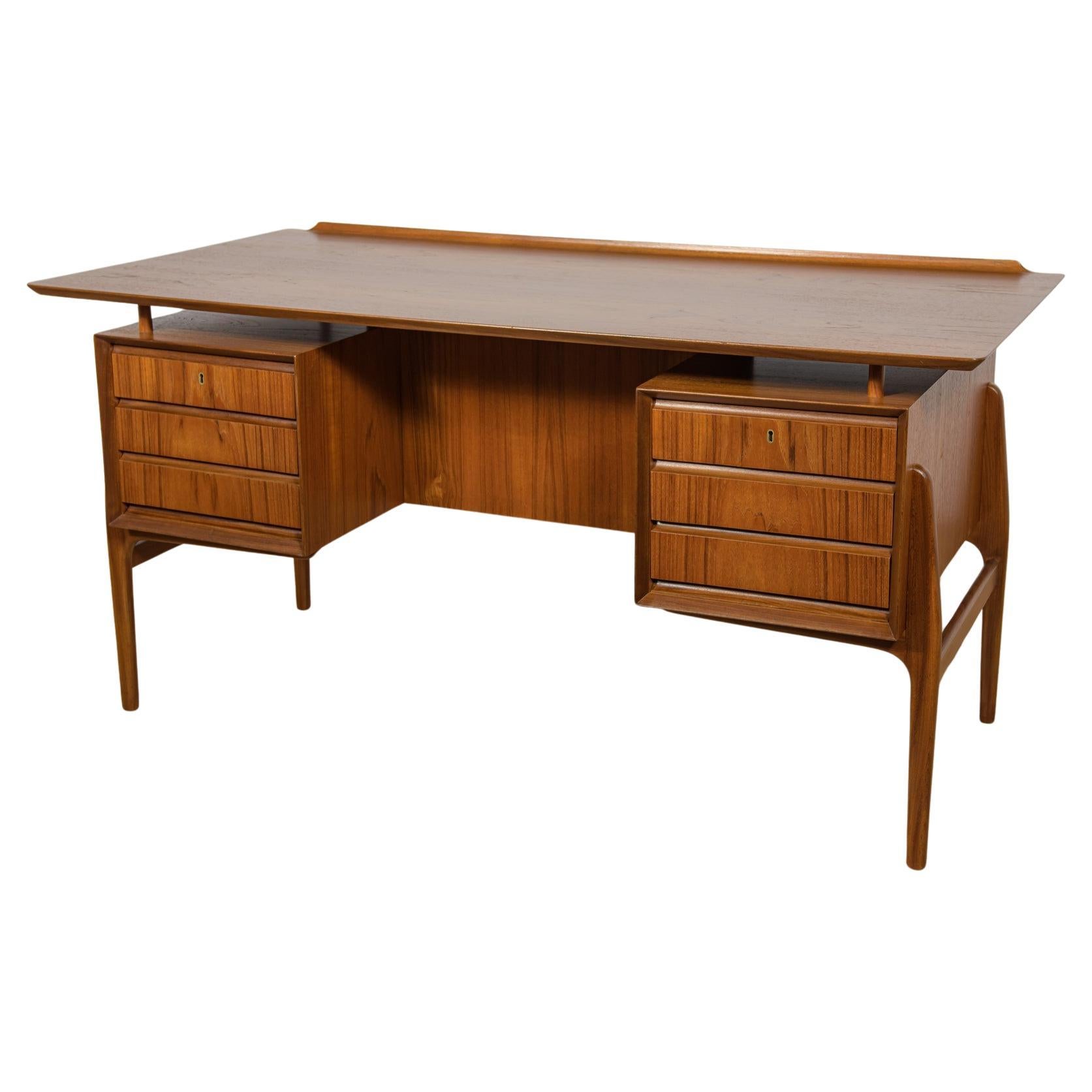 Mid-Century Freestanding Teak Desk, 1960s
