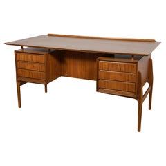 Mid-Century Freestanding Teak Desk, 1960s