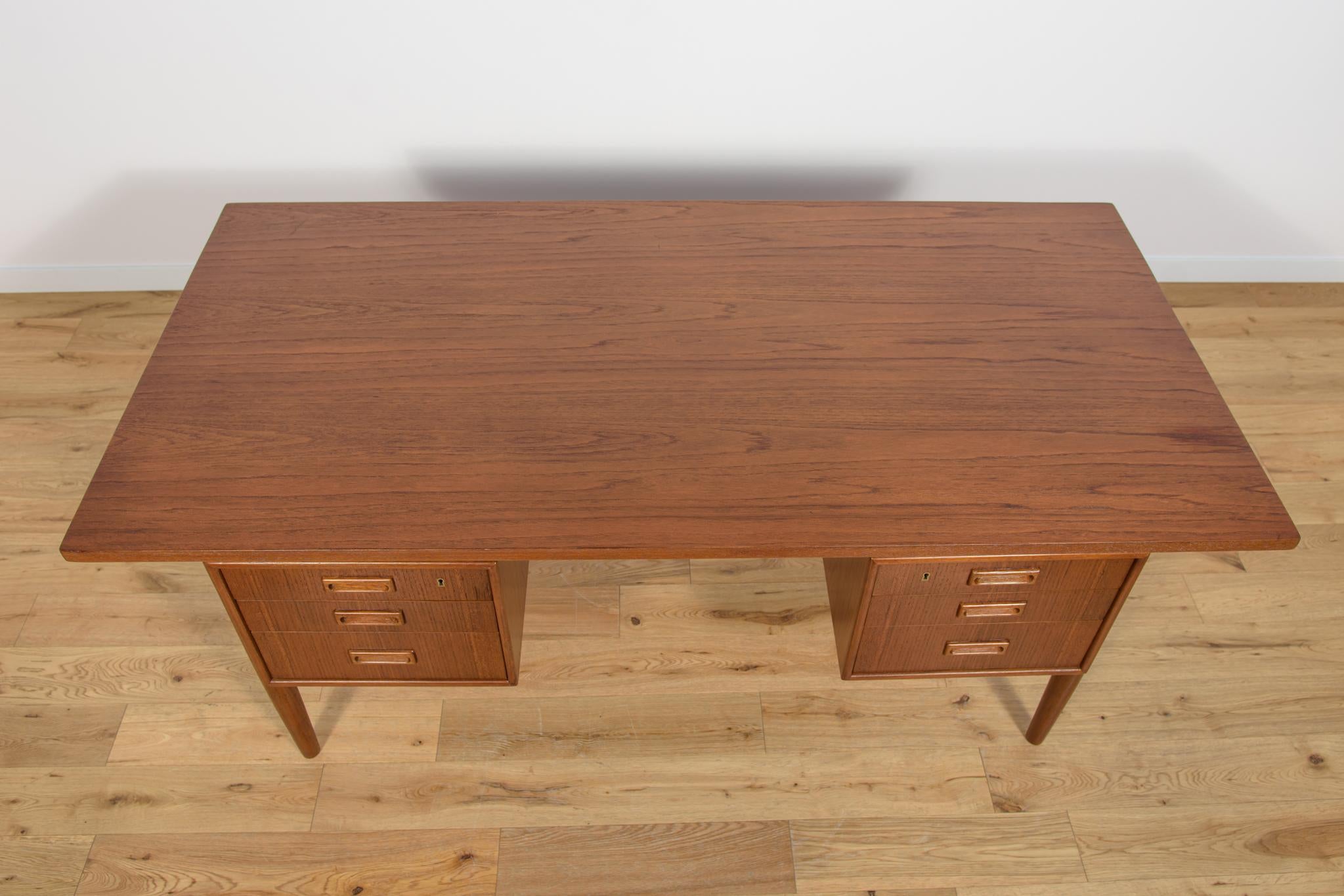 Mid-Century Modern Mid Century Freestanding Teak Desk by Arne Vodder for Sibast, 1960s For Sale