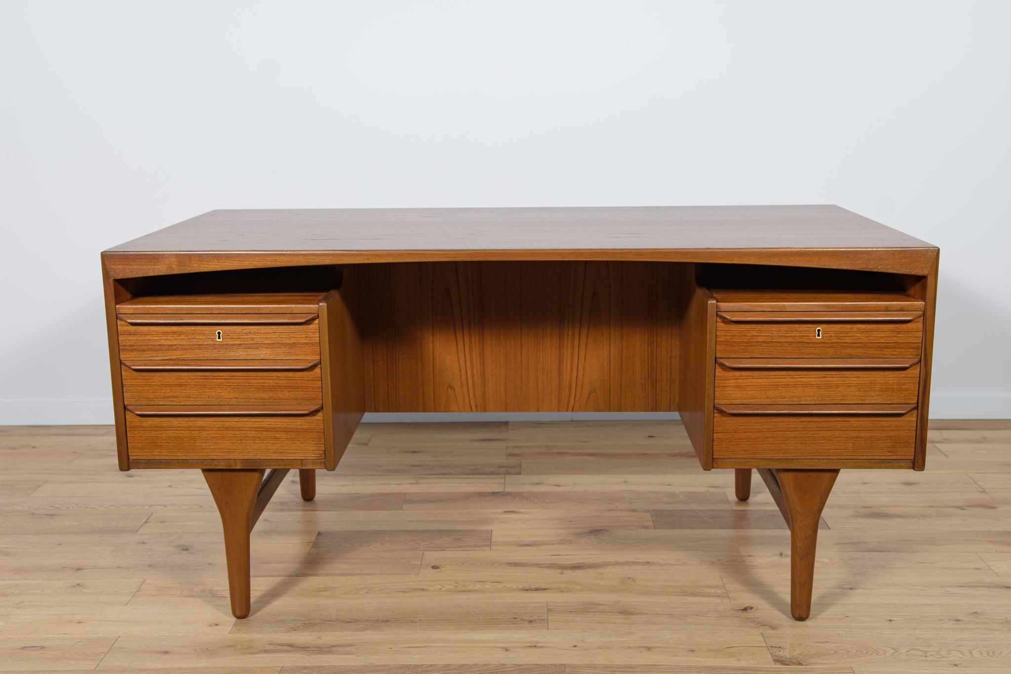 Mid-Century Modern Mid-Century Freestanding teak Desk by Valdemar Mortensen, 1960s For Sale