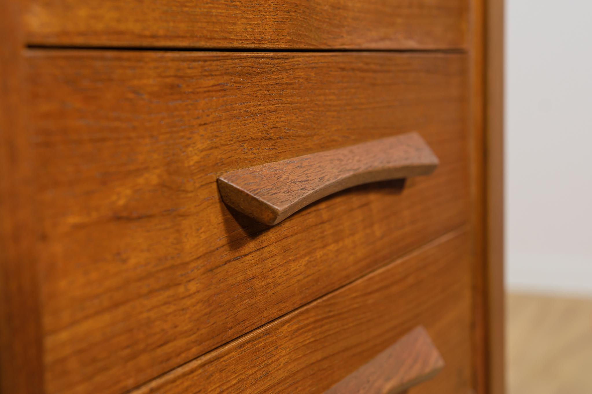 Scrivania indipendente in teak di metà secolo, Danimarca, anni '60 in vendita 4