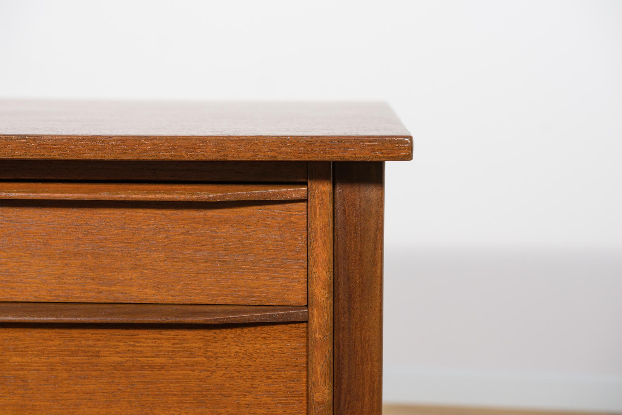Scrivania indipendente in teak di metà secolo, Danimarca, anni '60 in vendita 5