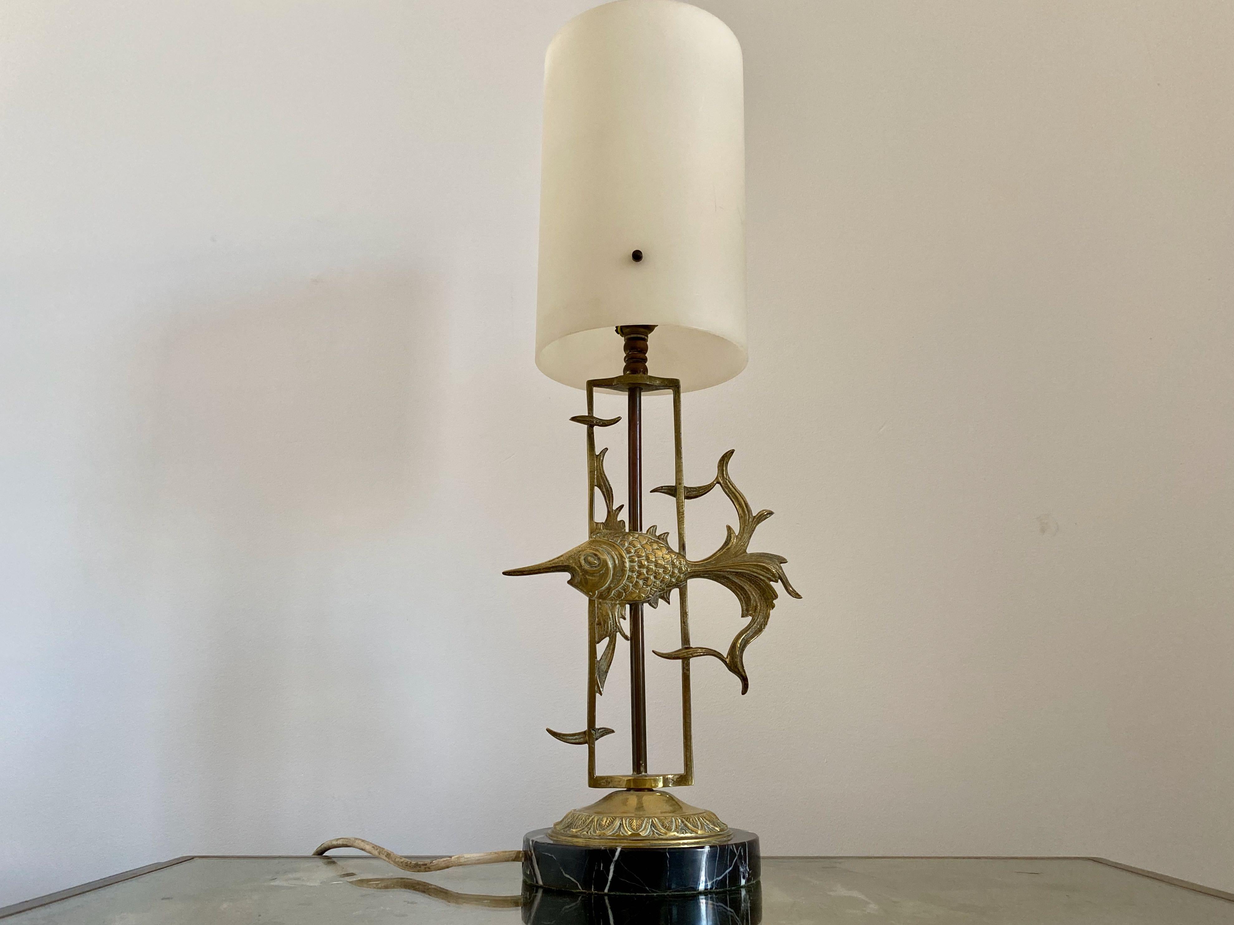 Midcentury French 1950s Brass and Marble Fish Lamp For Sale 2
