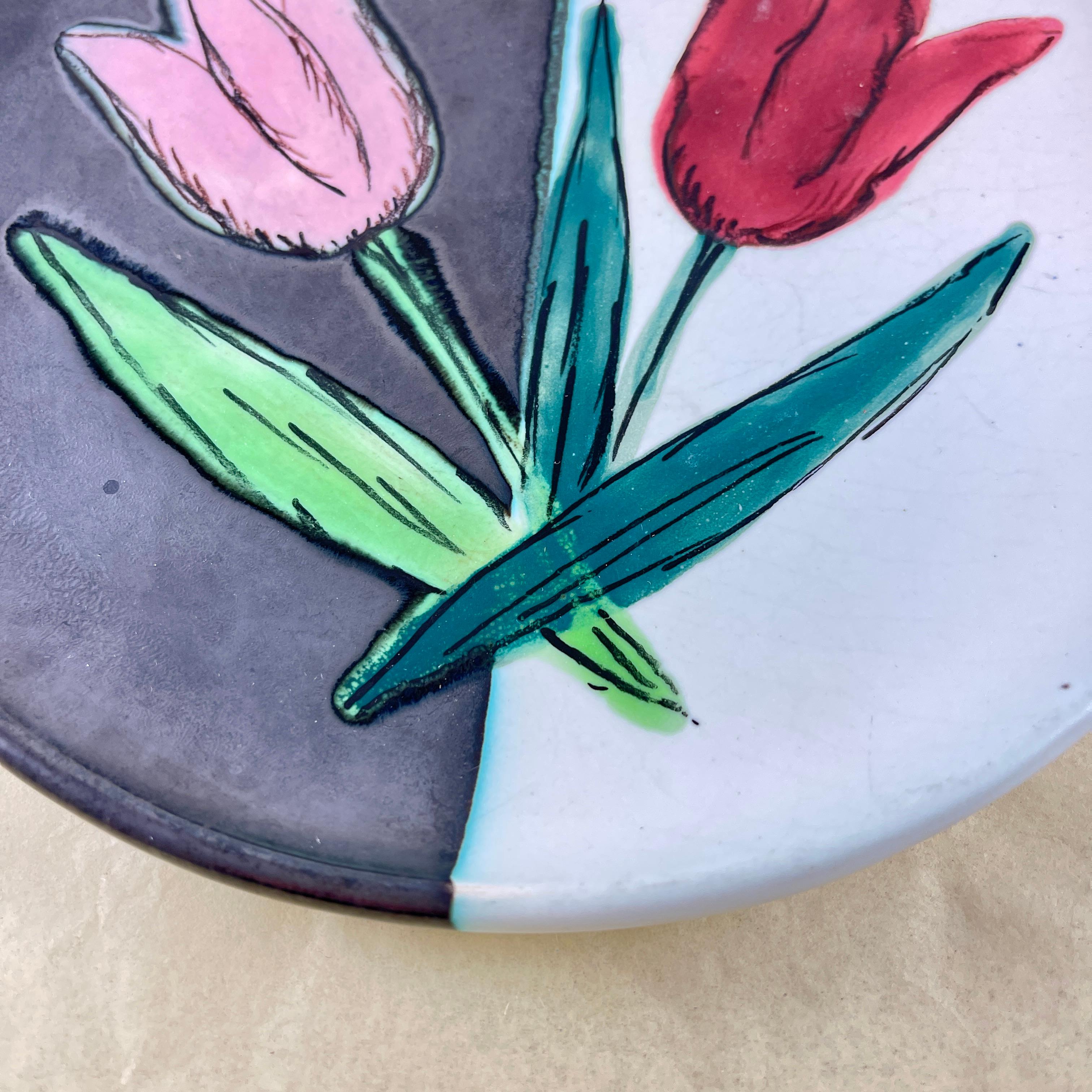 Glazed Mid-Century French Atelier Cérenne à Vallauris Hand Made Signed Tulip Plate For Sale