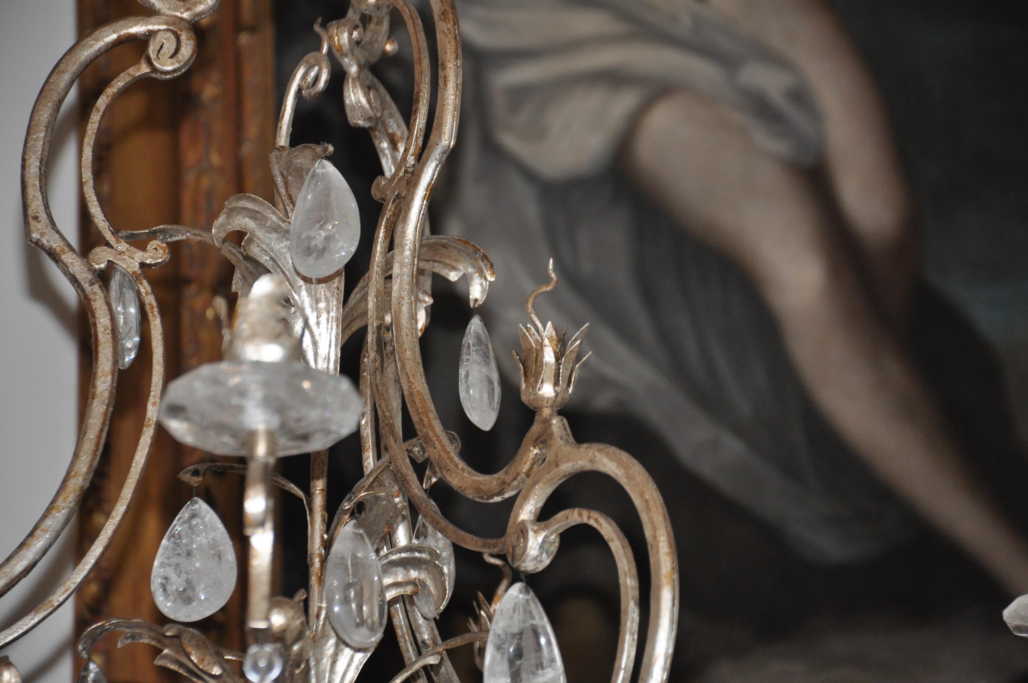 Französischer Kronleuchter aus Silber, Eisen und Bergkristall im Bagues-Stil aus der Mitte des Jahrhunderts im Angebot 1