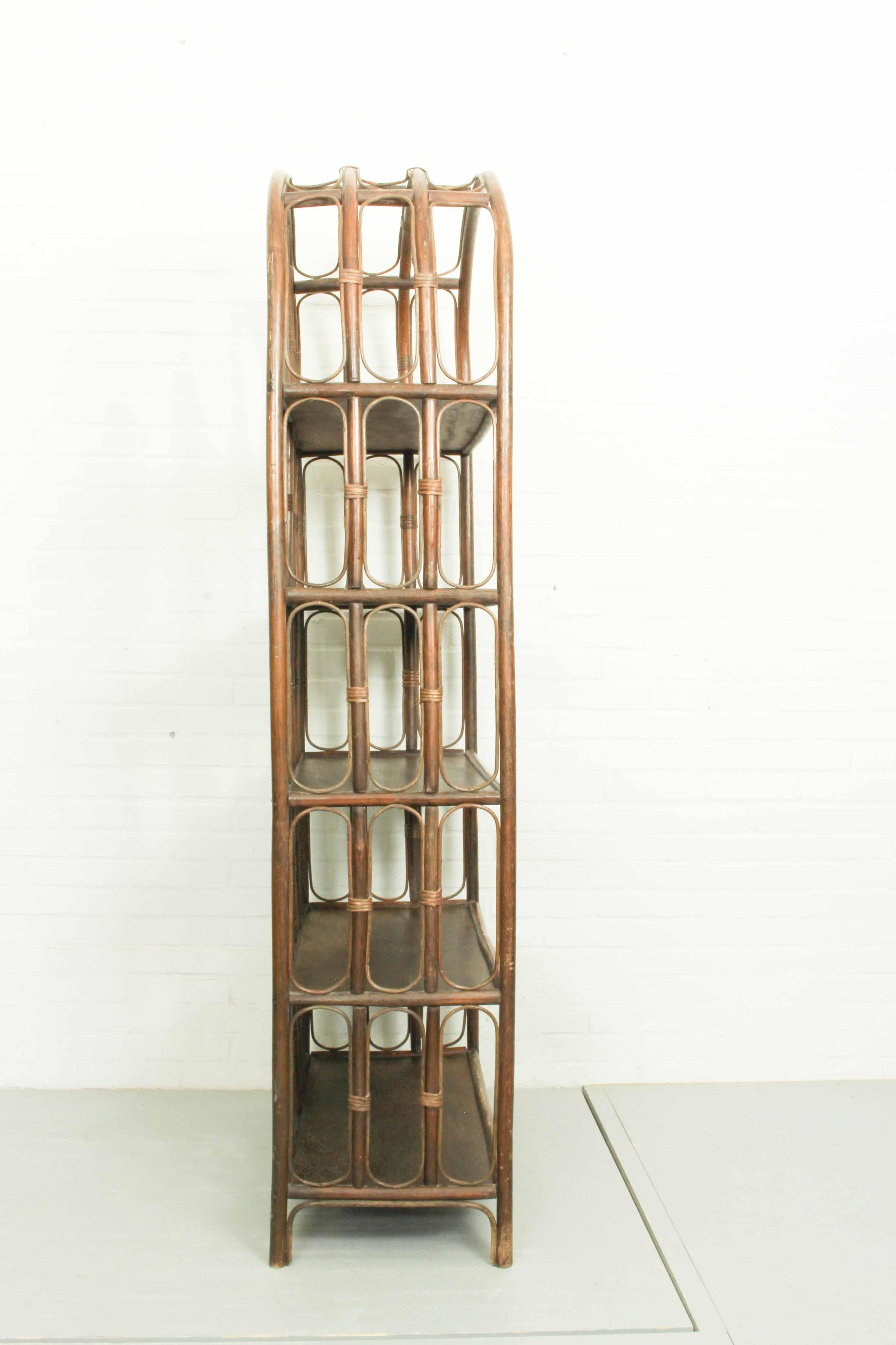 Mid-Century French Bamboo Etagere, 1960s In Good Condition For Sale In Appeltern, Gelderland