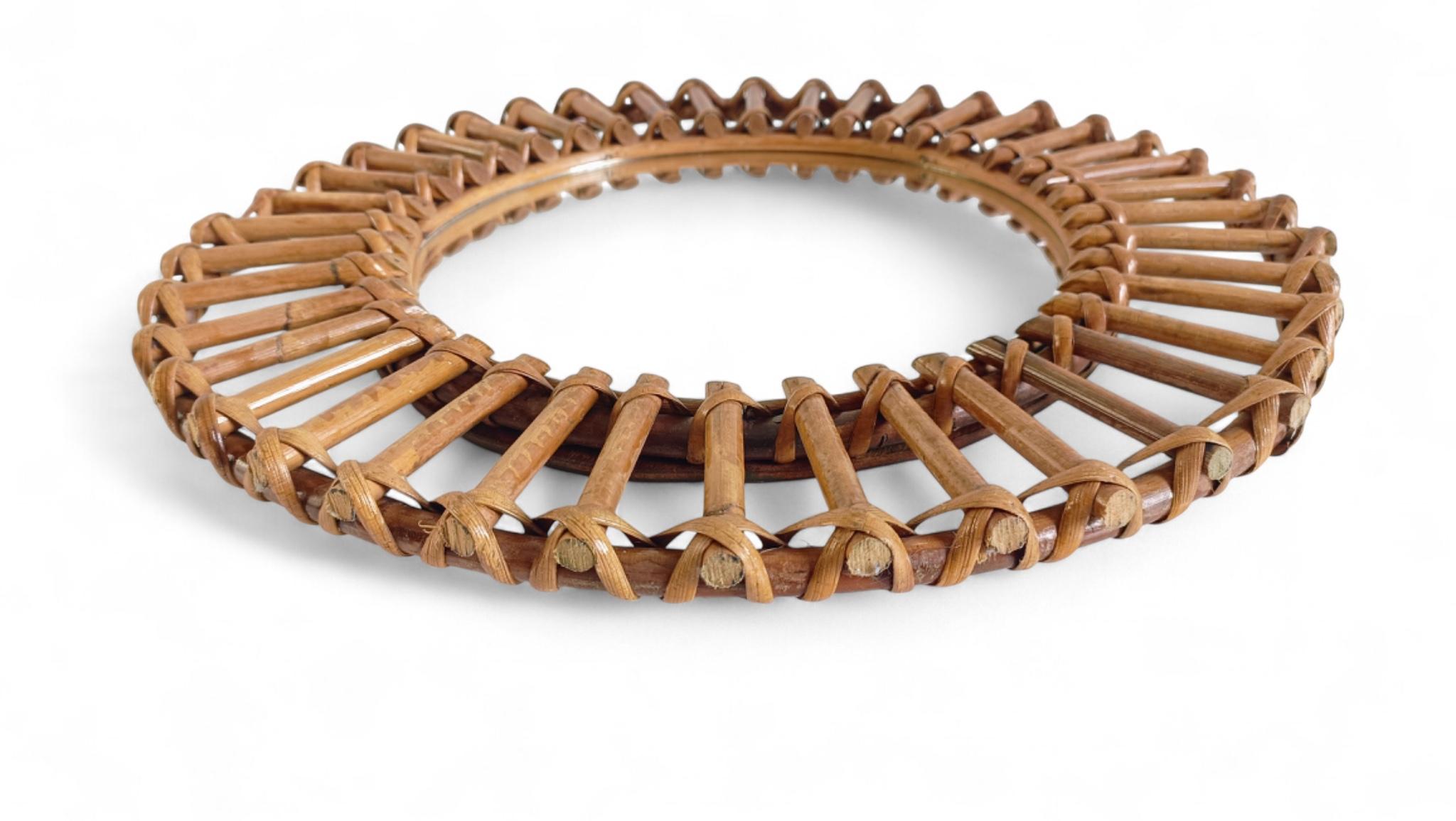 Miroir mural rond en bambou et rotin, style Franco Albini, du milieu du siècle dernier en vente 7