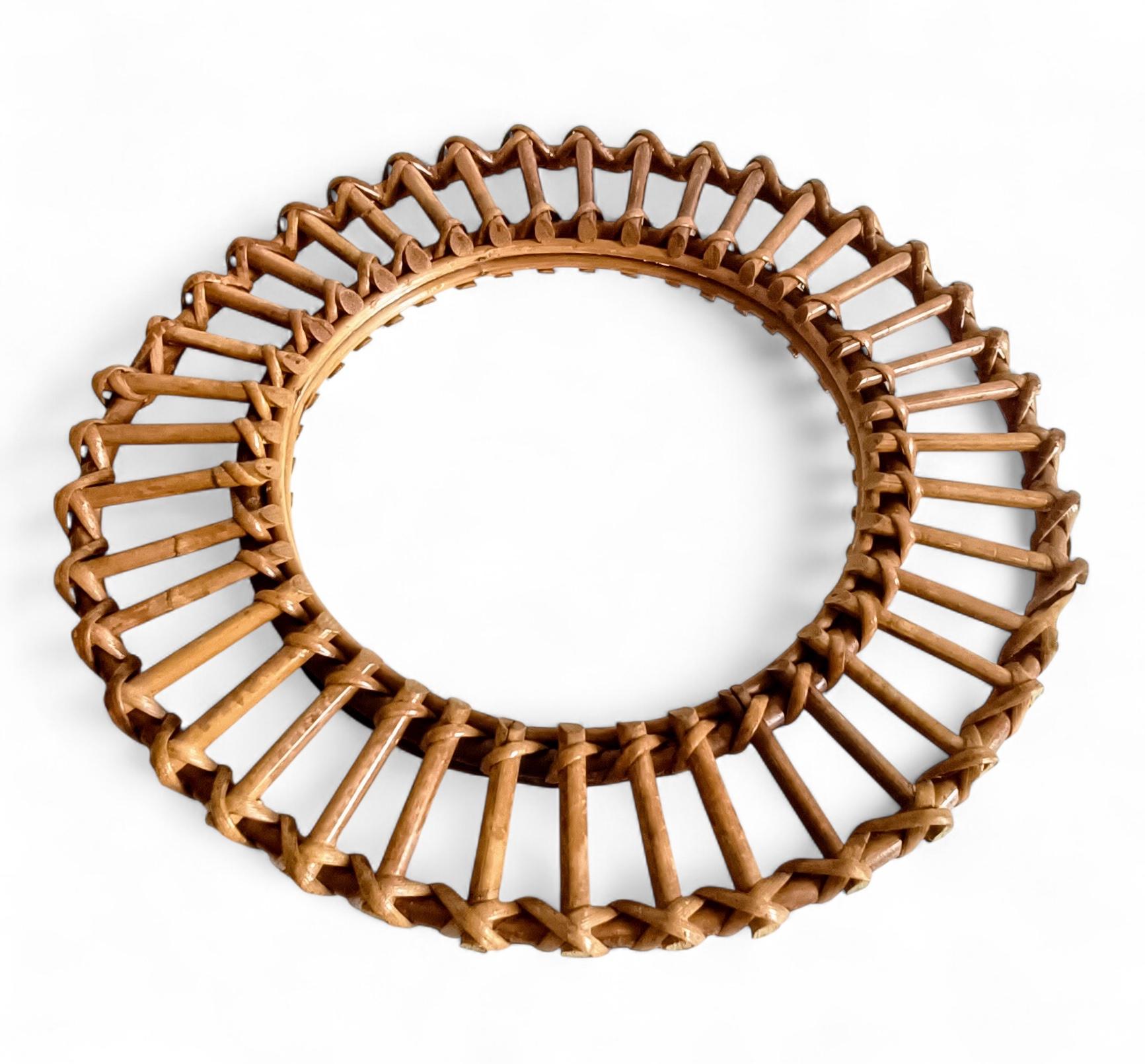 Miroir mural rond en bambou et rotin, style Franco Albini, du milieu du siècle dernier Bon état - En vente à Valencia, VC