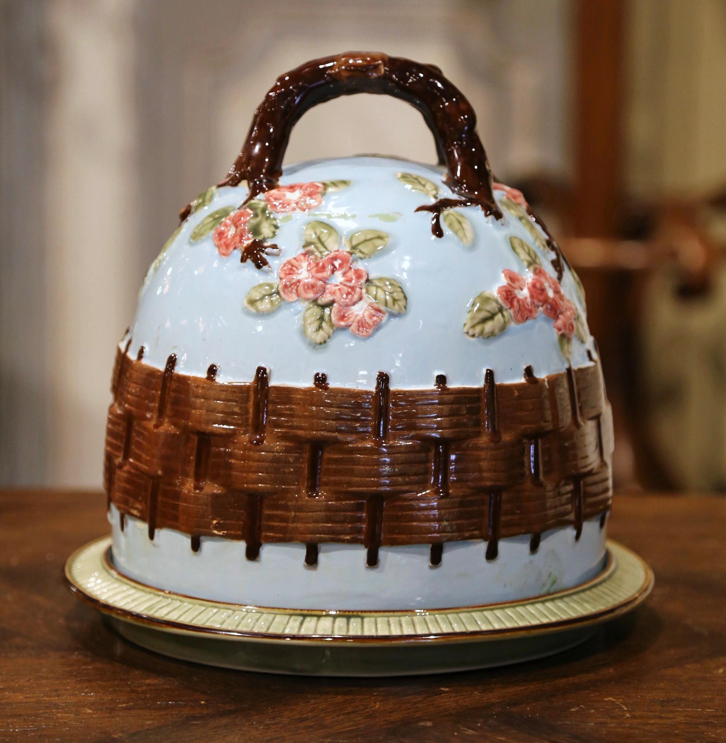 Mid-Century French Barbotine Faience Two-Piece Cheese Dome with Matching Tray In Excellent Condition In Dallas, TX