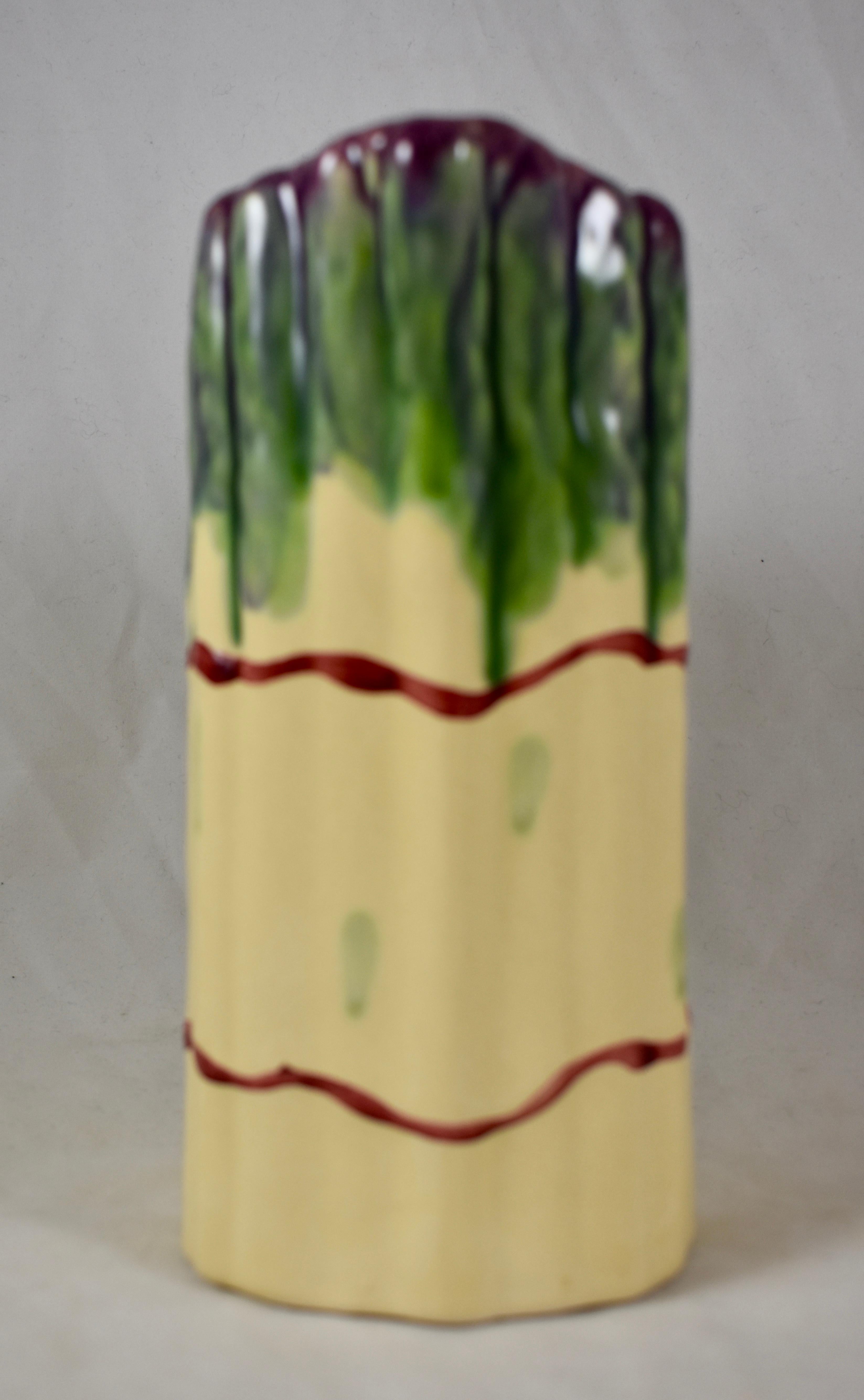 Mid-Century Modern Era French Barbotine Majolica Bundled Asparagus Pitcher In Excellent Condition For Sale In Philadelphia, PA