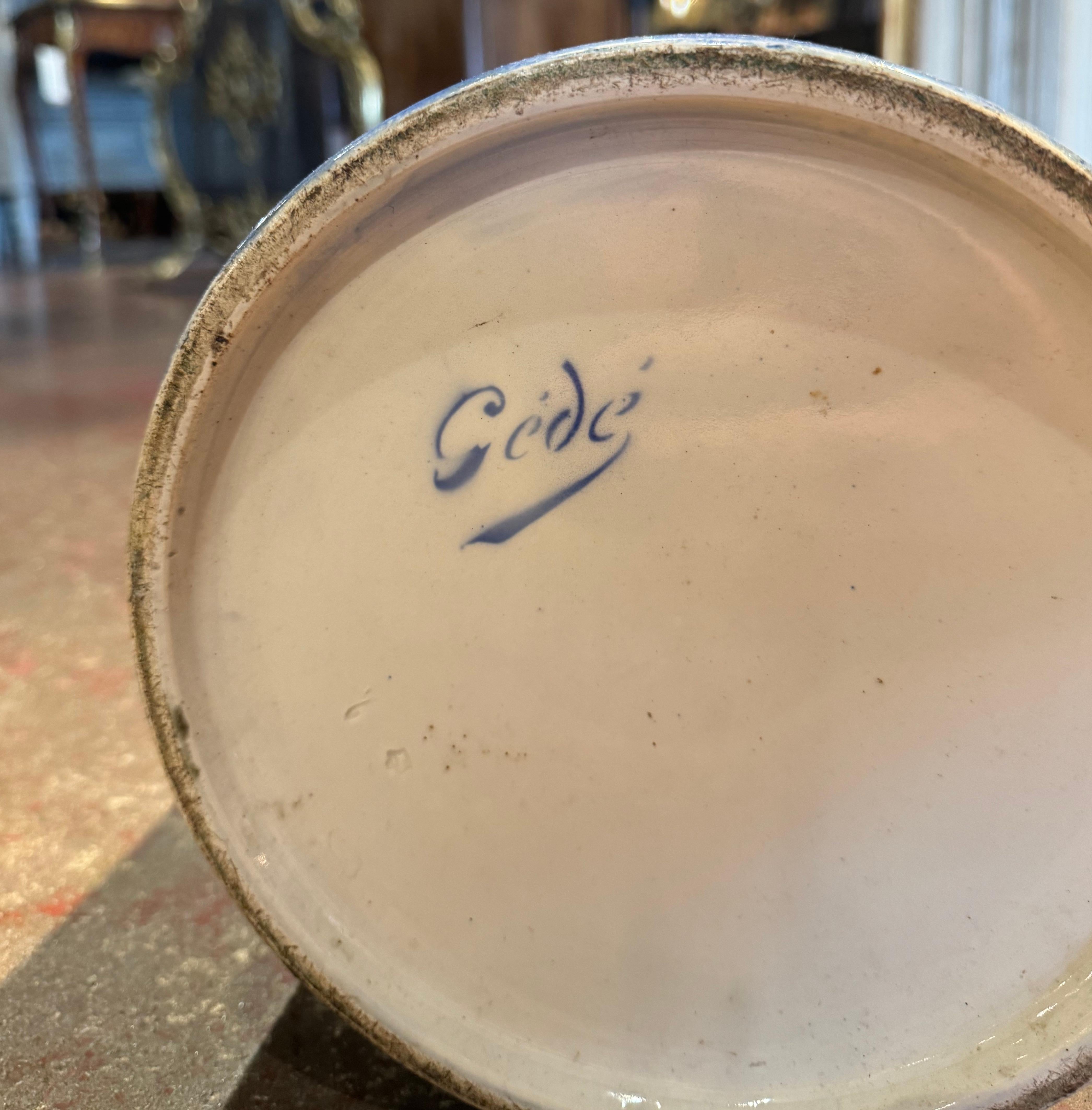 Paragüero Francés de Mediados de Siglo Pintado de Porcelana Azul y Blanca en venta 4