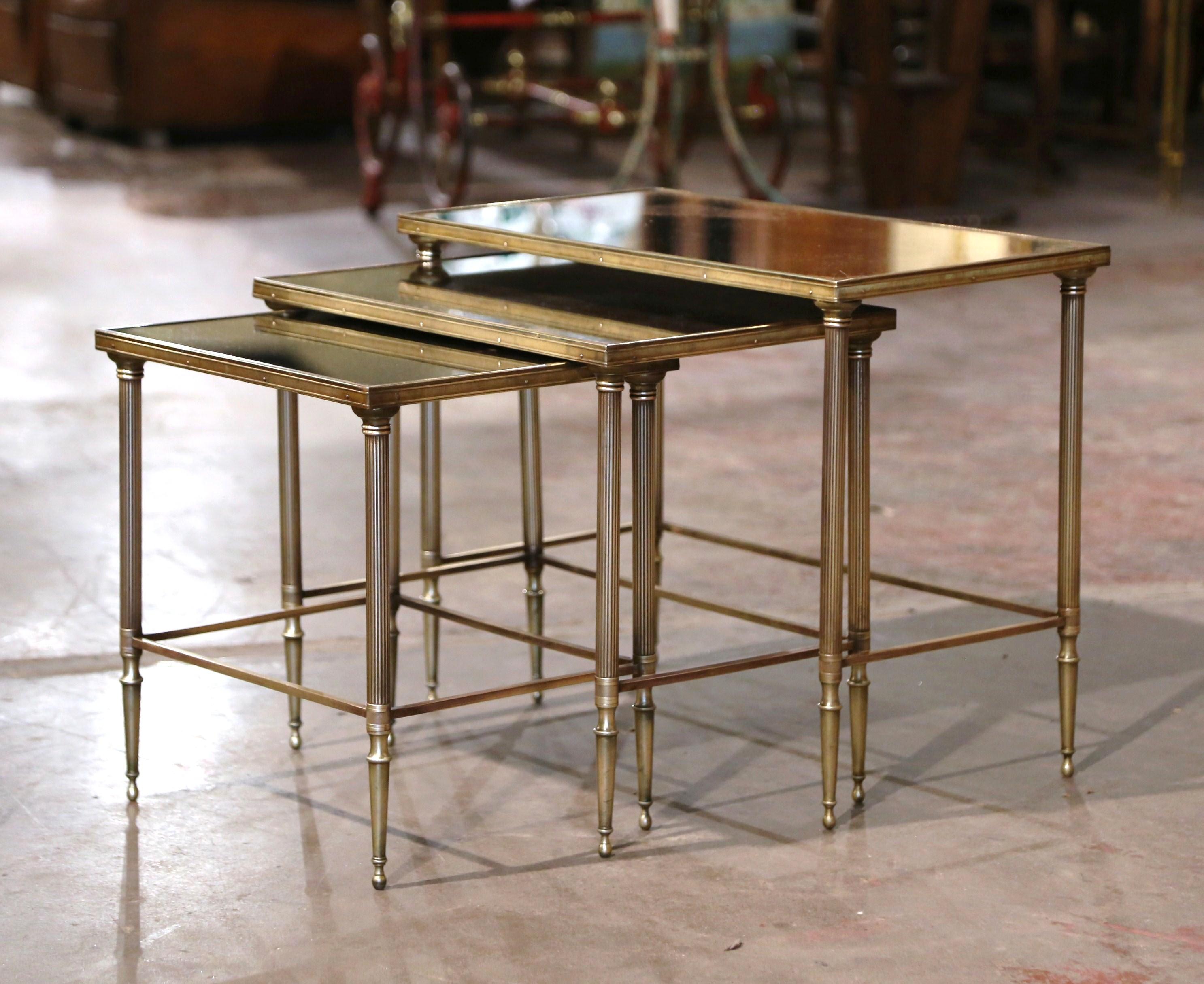 Hand-Crafted Mid-Century French Brass and Mirrored Glass Nesting Tables Maison Baguès Style