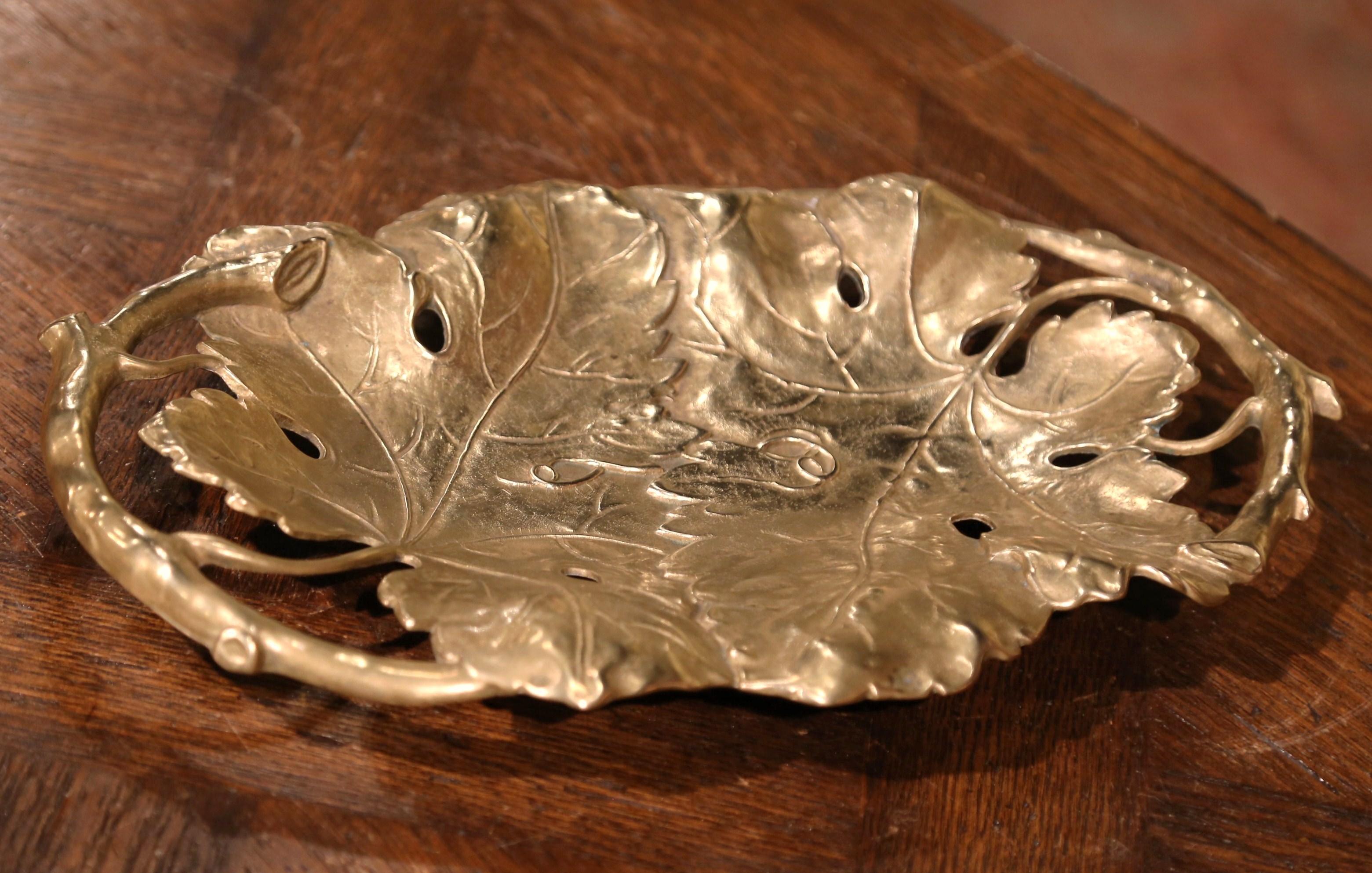 Midcentury French Brass Dish Vide-Poche with Vine Decor In Excellent Condition In Dallas, TX