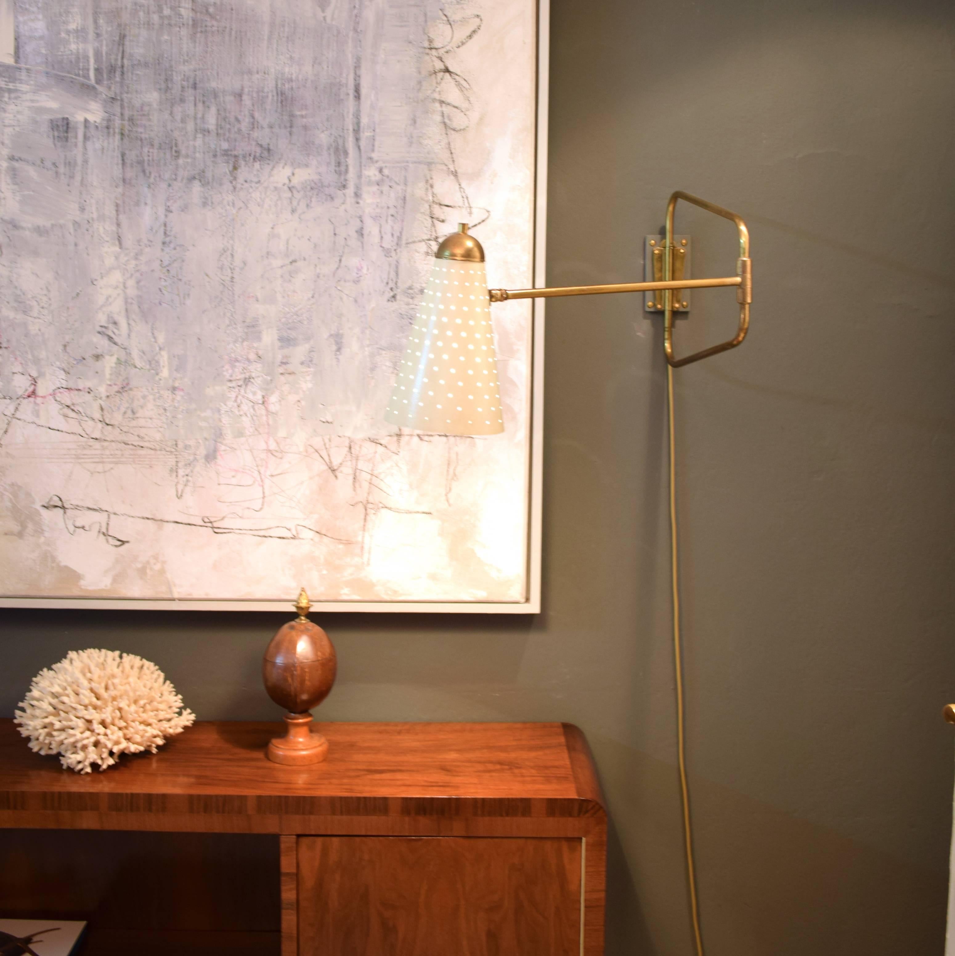 Mid-Century French Brass Swing Wall Light/Scone by Jacques Biny, 1950s In Excellent Condition In Berlin, DE