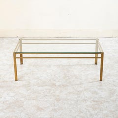 Mesa baja francesa de bronce y cristal Quinet de mediados de siglo