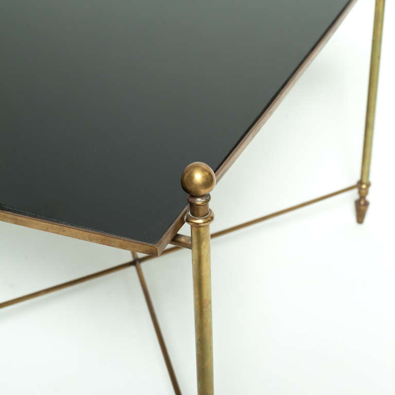 Français Table basse française du milieu du siècle dernier en bronze de style Jansen en vente