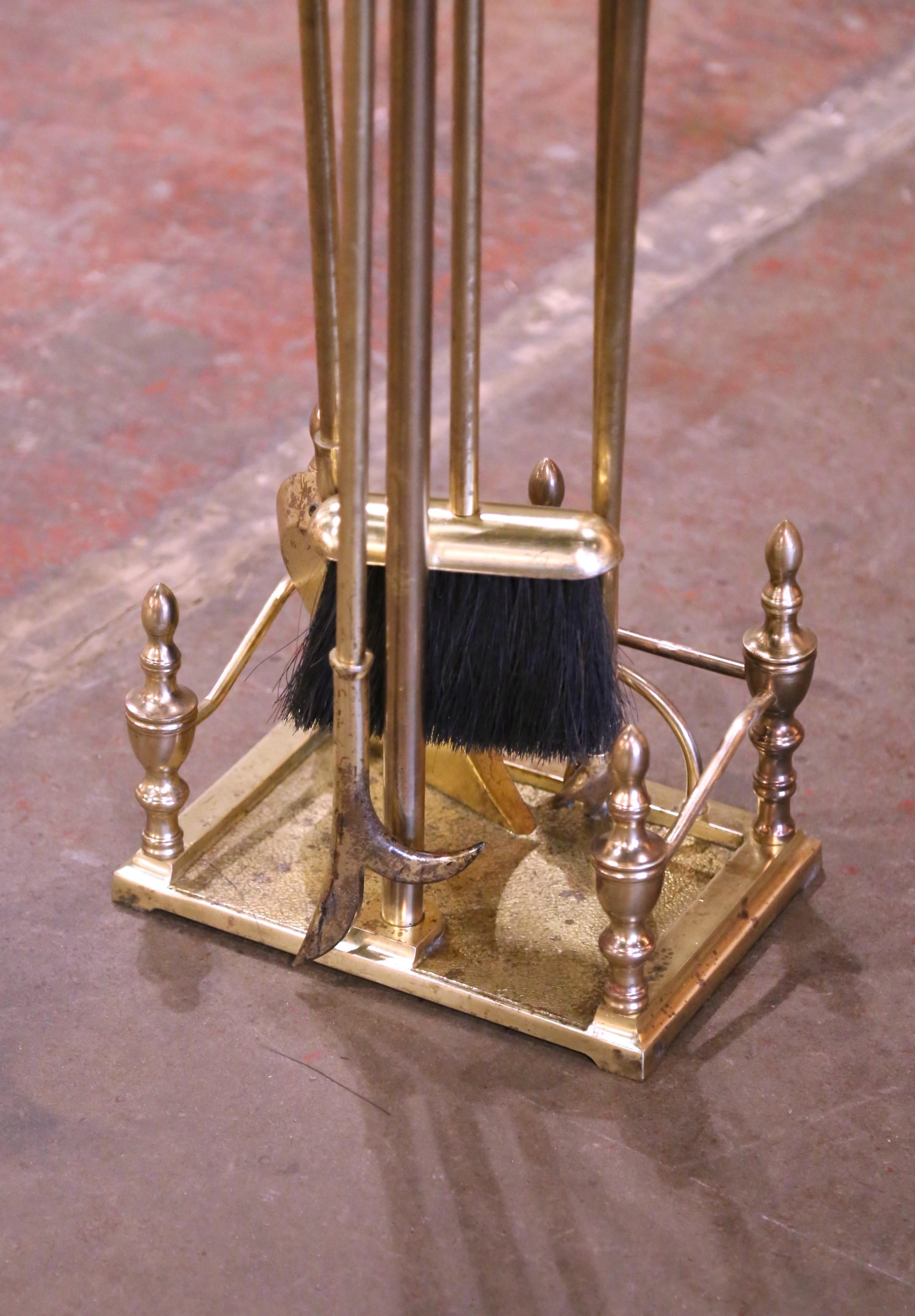 Bronze Ensemble d'outils « Serviteur » de cinq pièces en bronze français du milieu du siècle dernier en vente