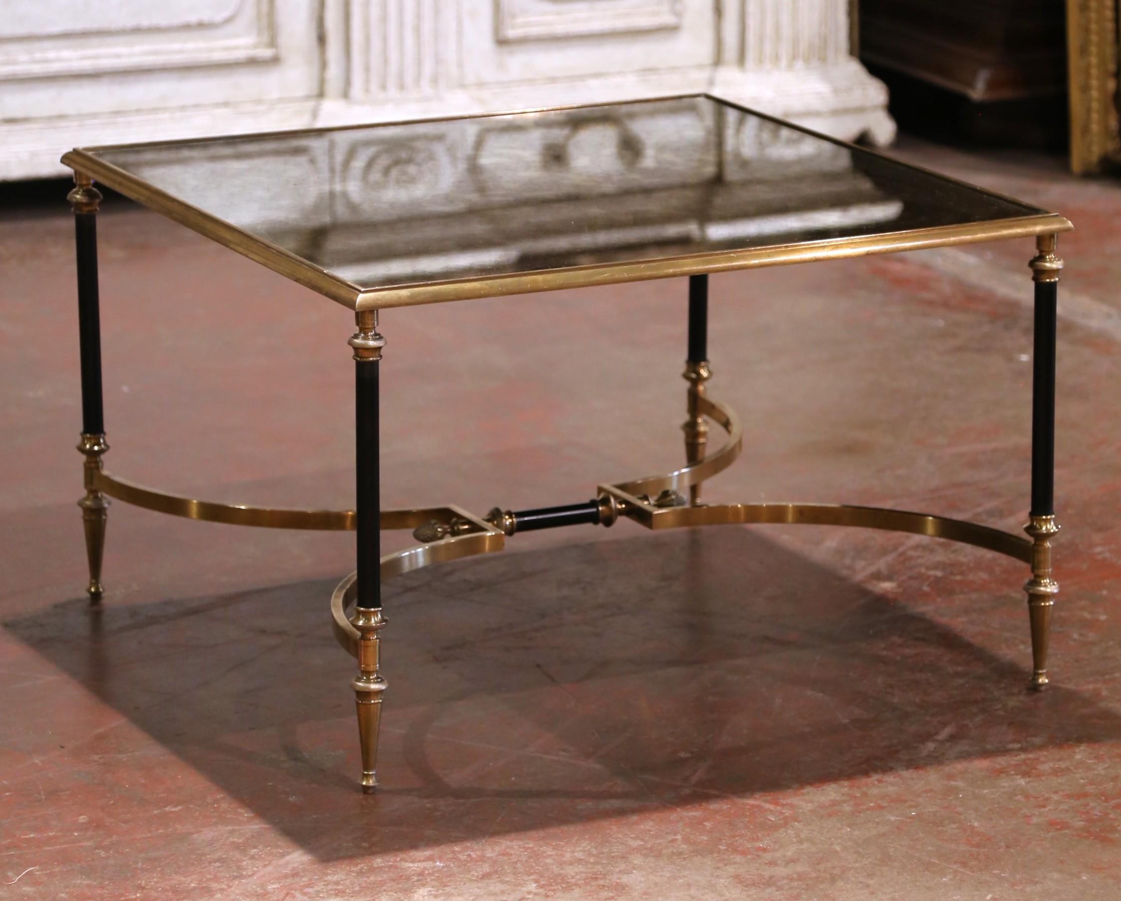 Tavolino da caffè francese di metà secolo in bronzo, acciaio e piano a specchio di Maison Jansen In condizioni ottime in vendita a Dallas, TX