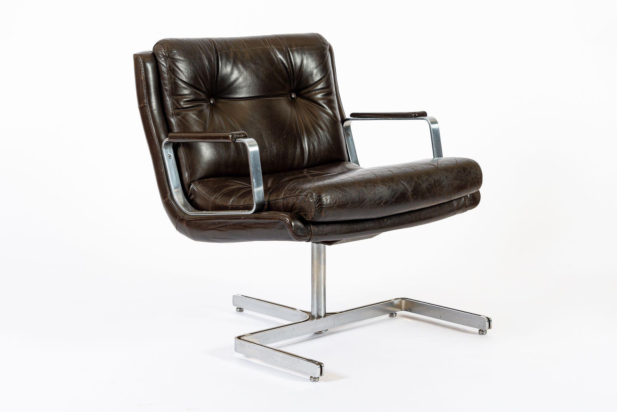 Mid Century French Brown Leather Lounge Chairs by Raphael Raffel 1970s en vente 6
