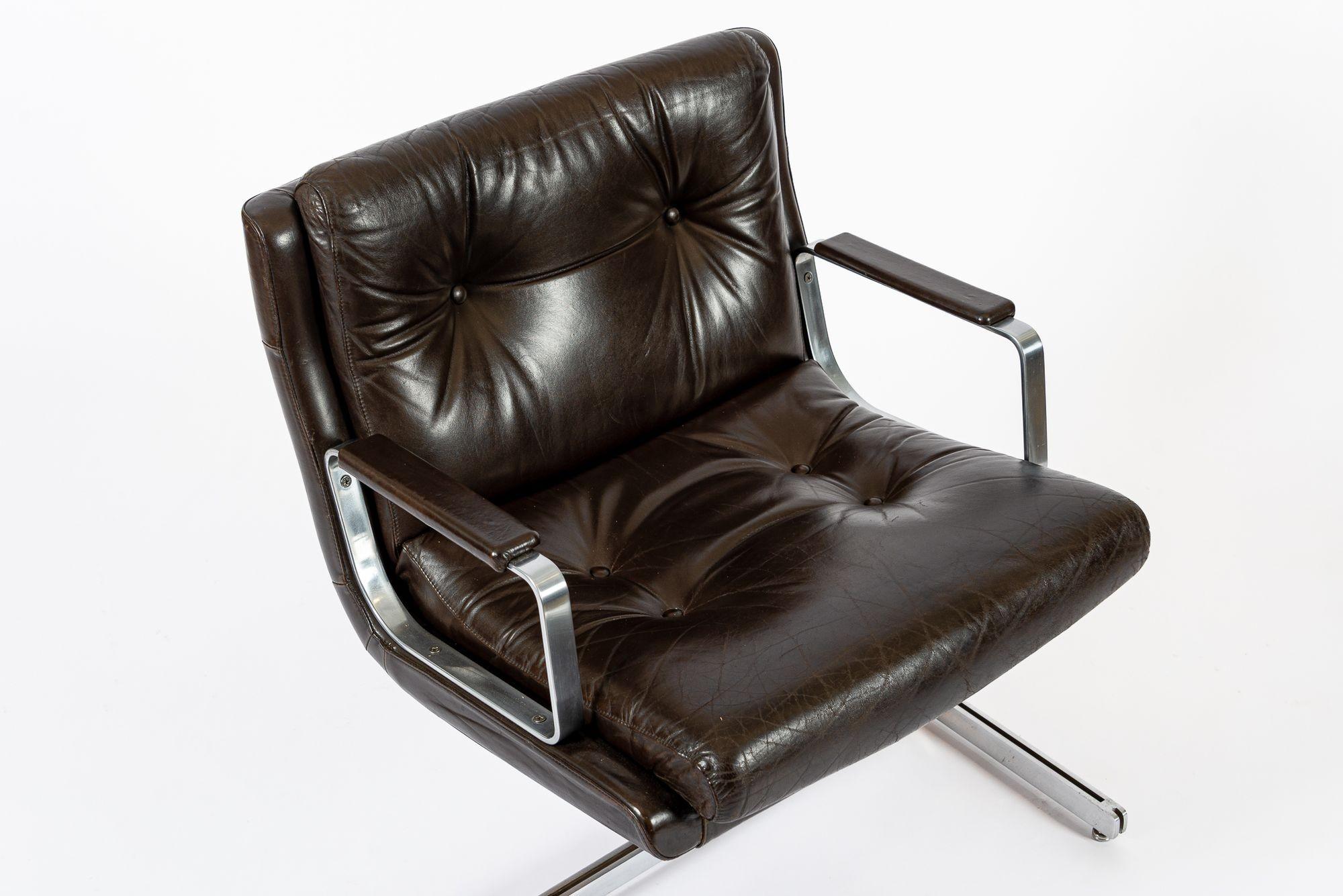 Mid Century French Brown Leather Lounge Chairs by Raphael Raffel 1970s en vente 7