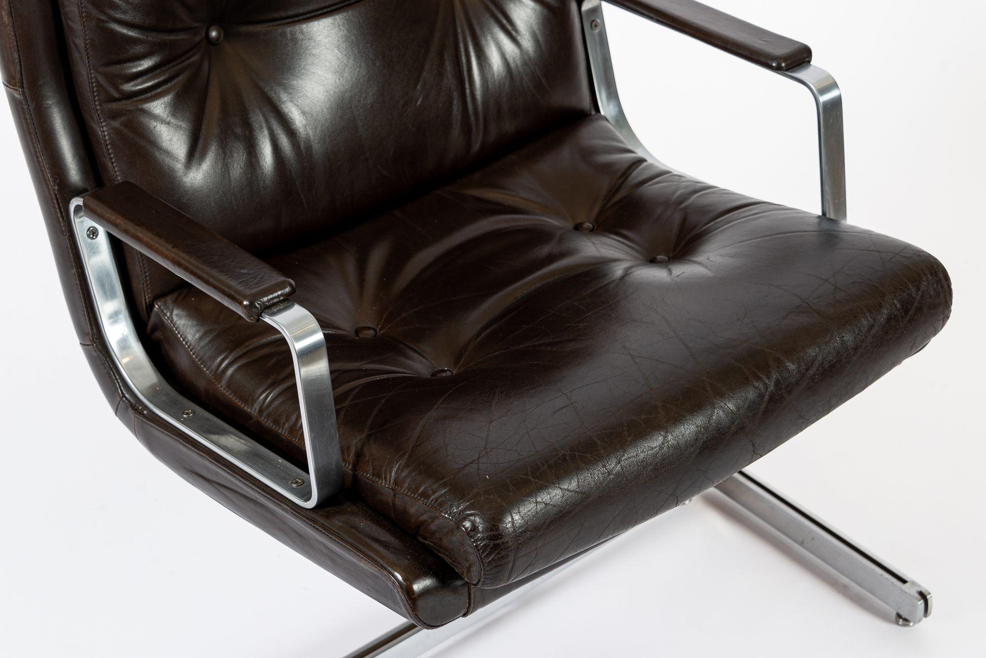 Mid Century French Brown Leather Lounge Chairs by Raphael Raffel 1970s en vente 9
