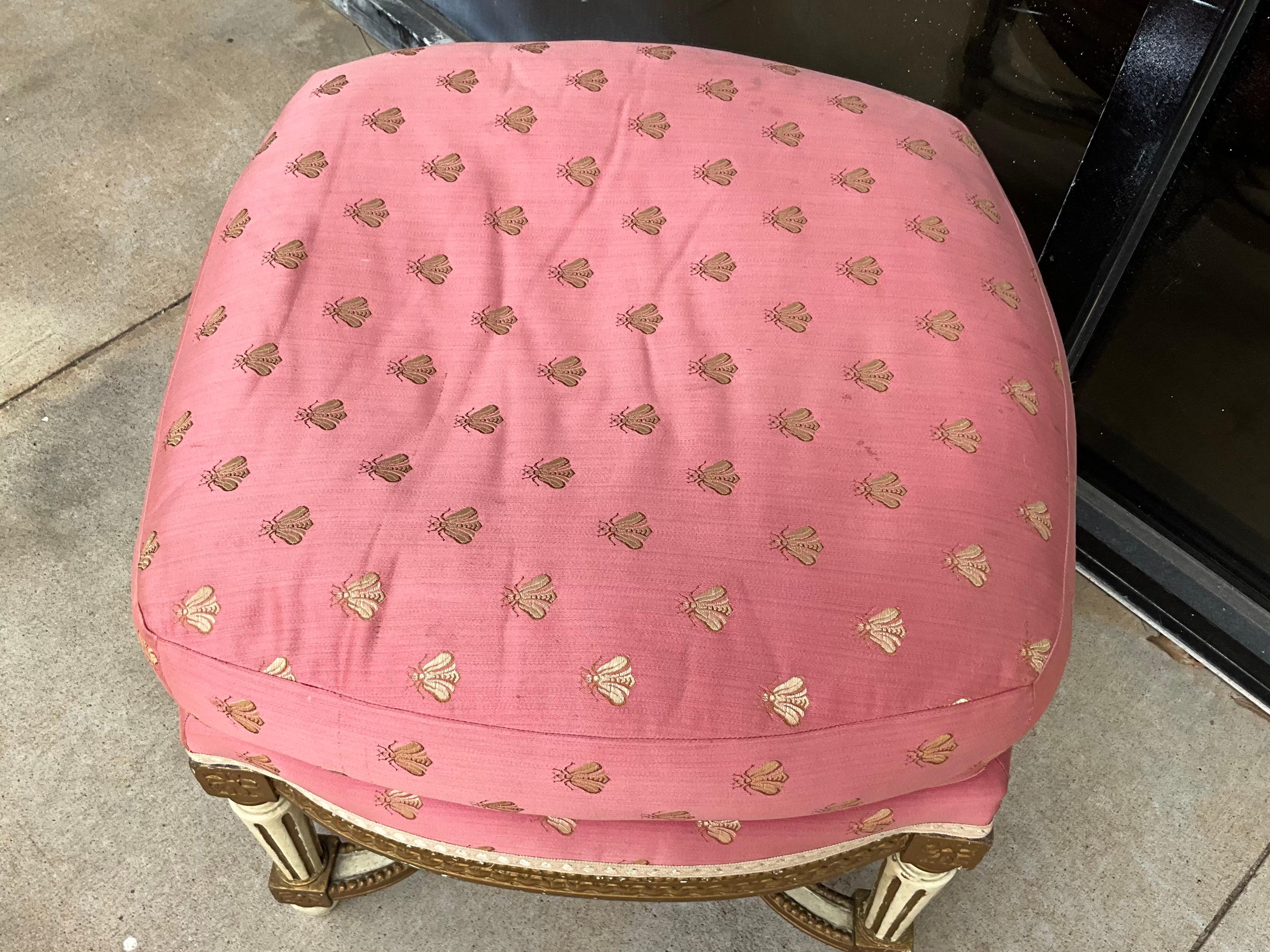 Mid-20th Century  Mid-Century French Carved Giltwood and Painted Ottoman In Pink Silk For Sale