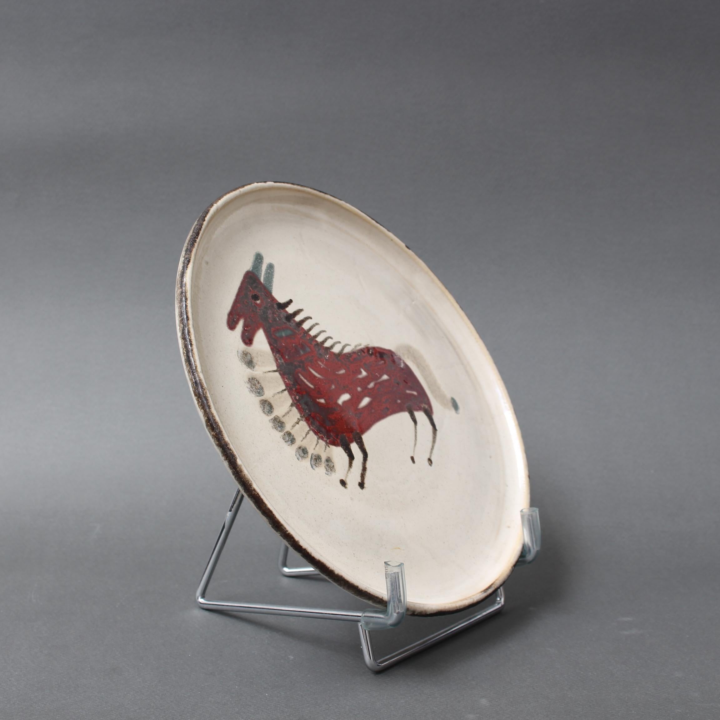 Mid-Century French Ceramic Decorative Plate by Le Mûrier (circa 1960s) For Sale 3