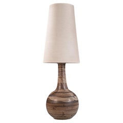 Französische Keramiklampe aus der Mitte des Jahrhunderts in monumentaler Größe und Maßstab