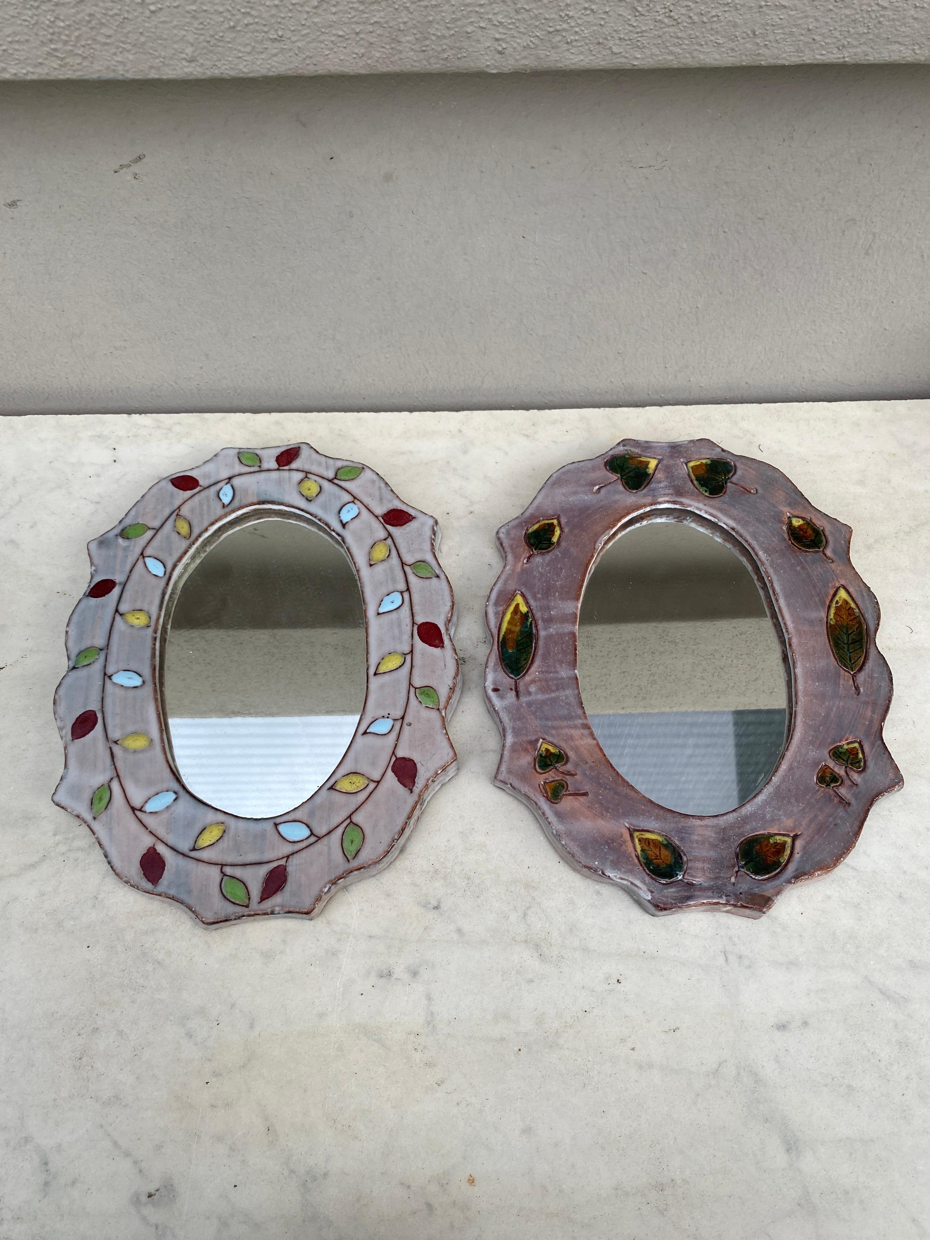Mid-Century Französisch Keramik Blätter Oval Spiegel  im Angebot 1