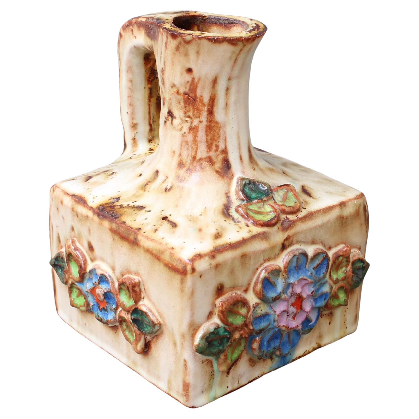 Französischer Keramikkrug der Jahrhundertmitte von La Roue 'circa 1960er Jahre', klein im Angebot