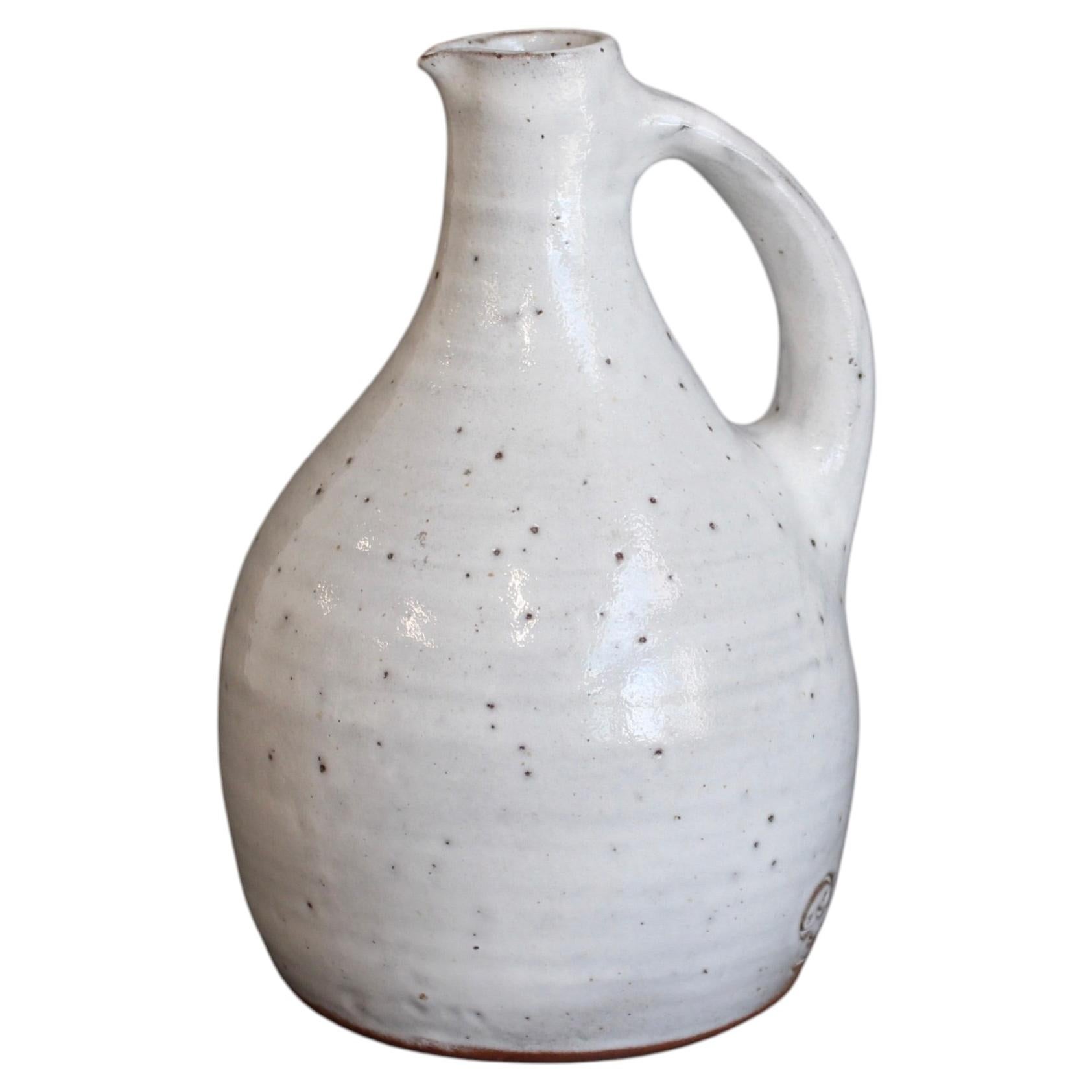 Cruche en céramique française du milieu du siècle, signée Jeanne et Norbert Pierlot, années 1960
