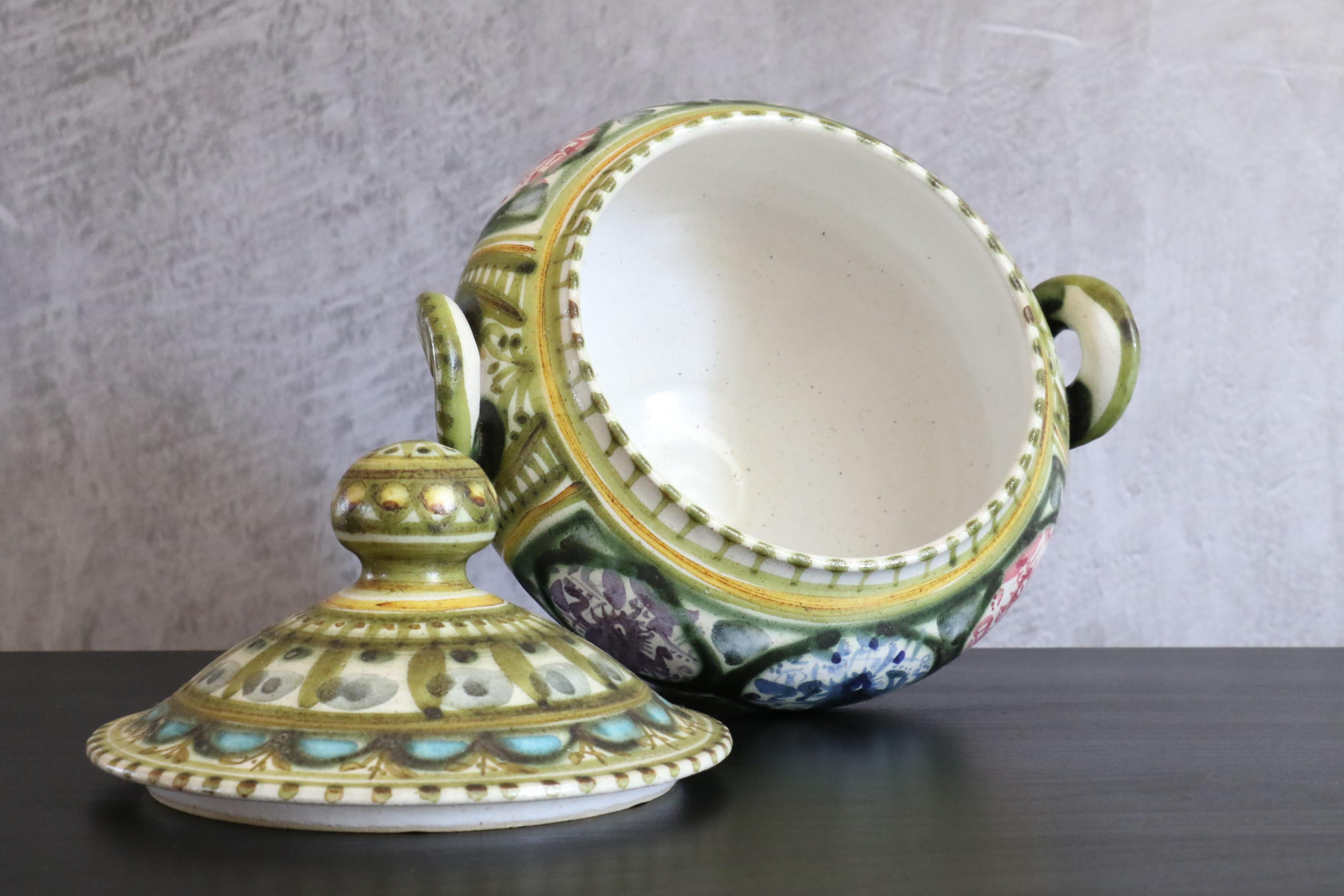Mid-Century French Ceramic Soup Tureen by André L'Helguen Keraluc Quimper, 1950s For Sale 6